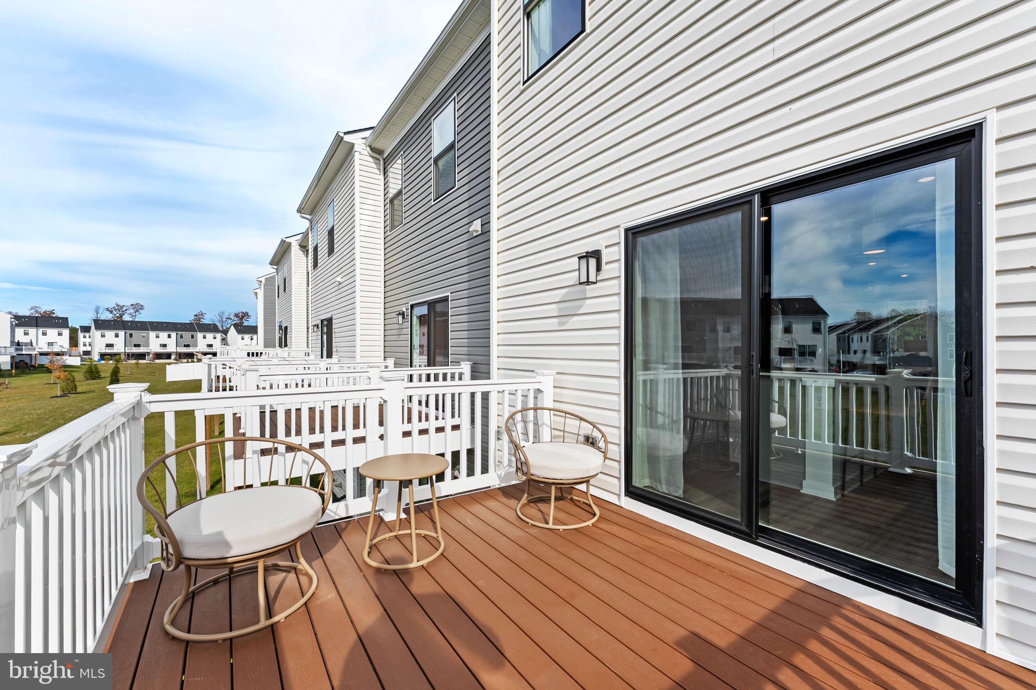 PINEGROVE - Residential