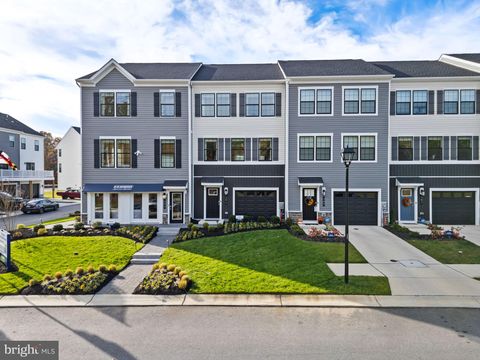 Townhouse For Sale - 218 Soft Rush Lane<br/> Charles County, LA PLATA, MD 20646