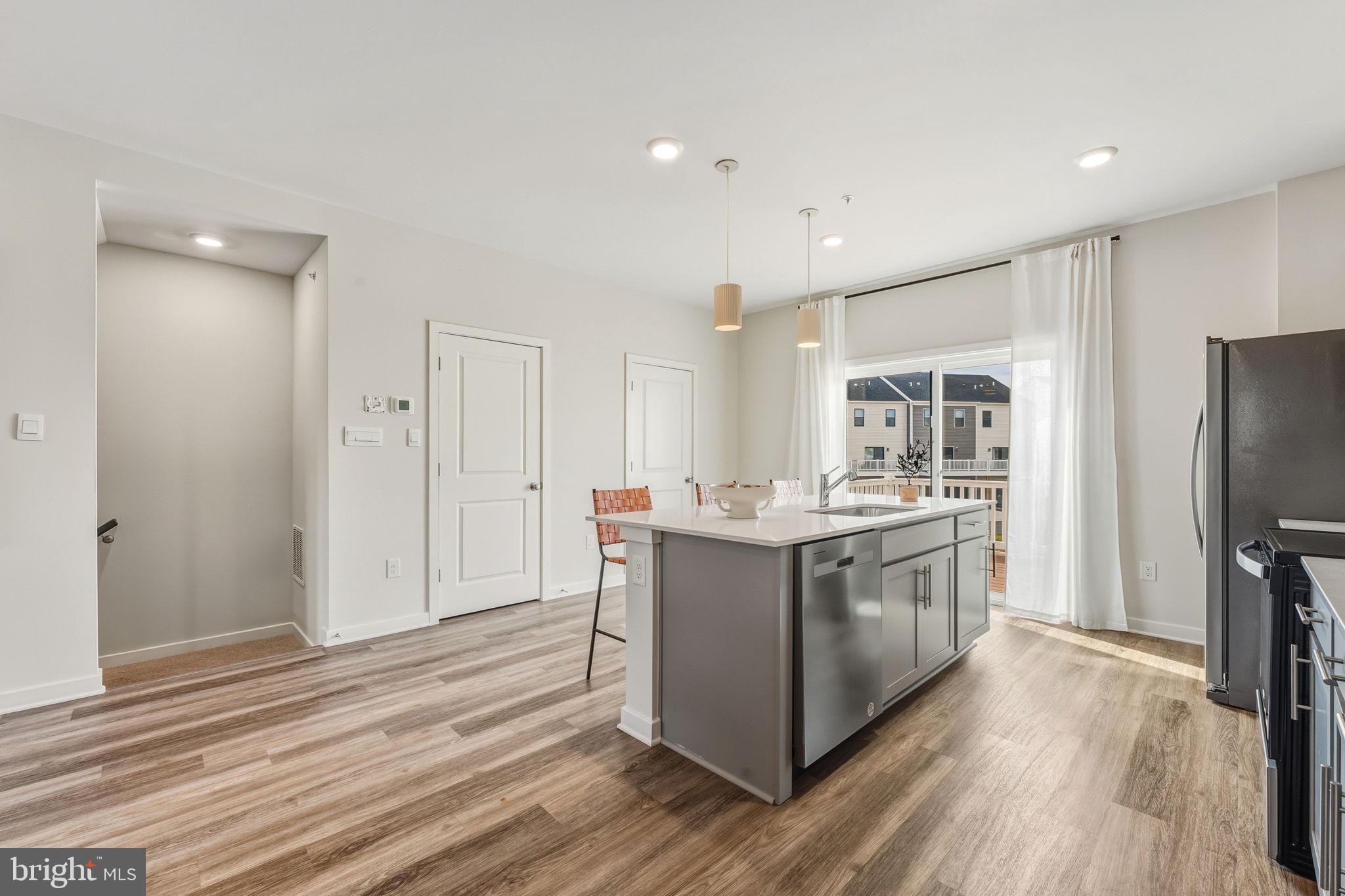 PINEGROVE - Residential