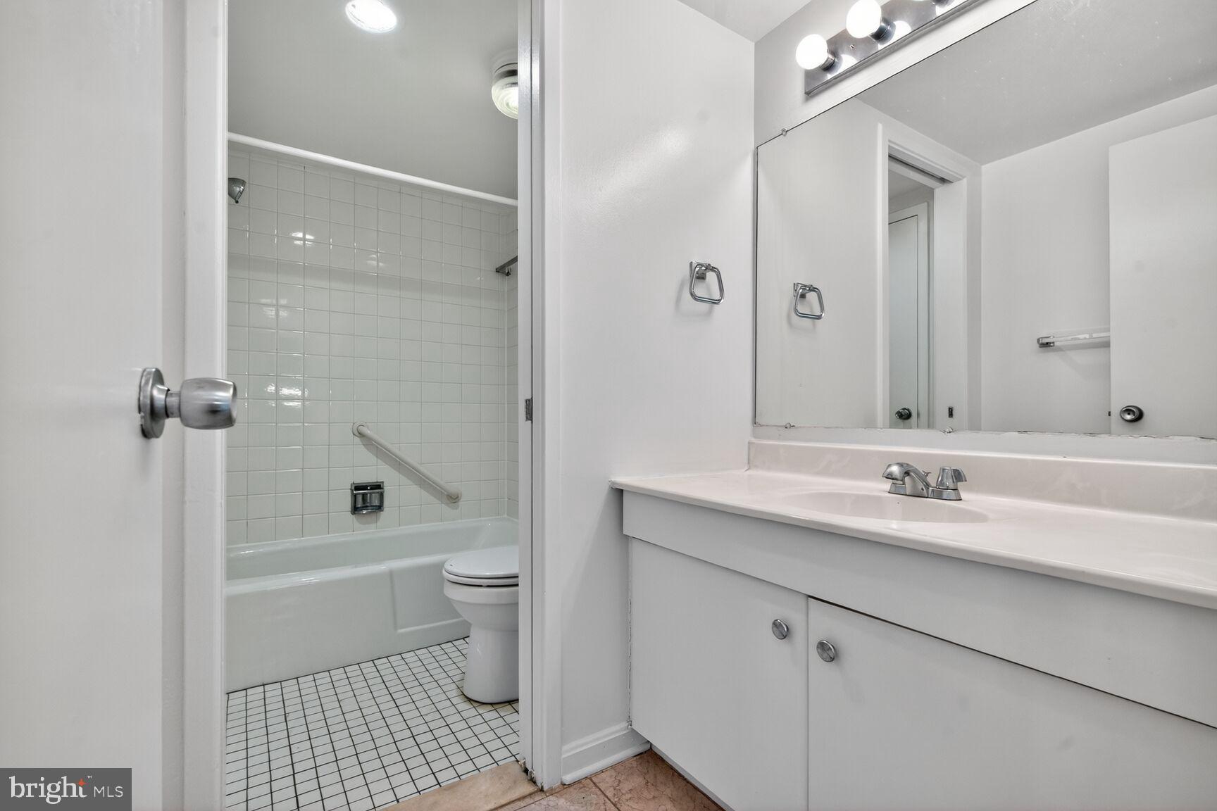 WILLOUGHBY OF CHEVY CHASE - Residential