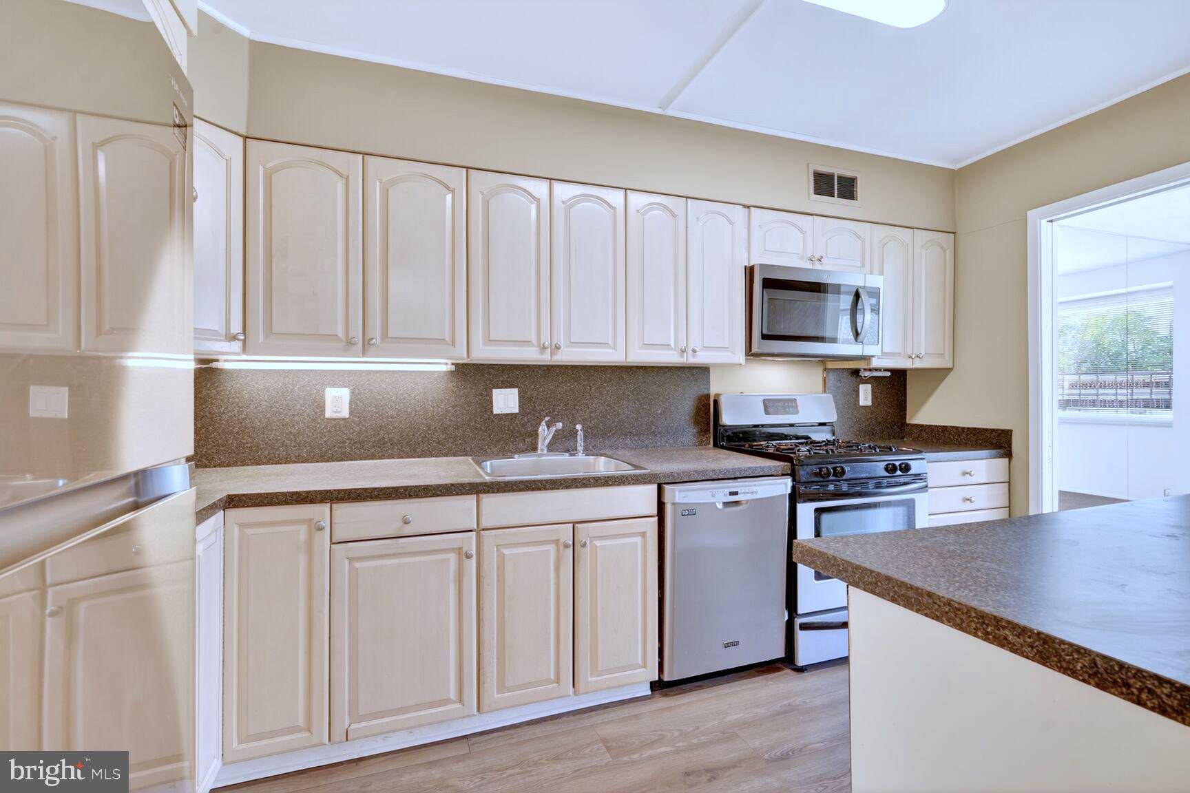 WILLOUGHBY OF CHEVY CHASE - Residential