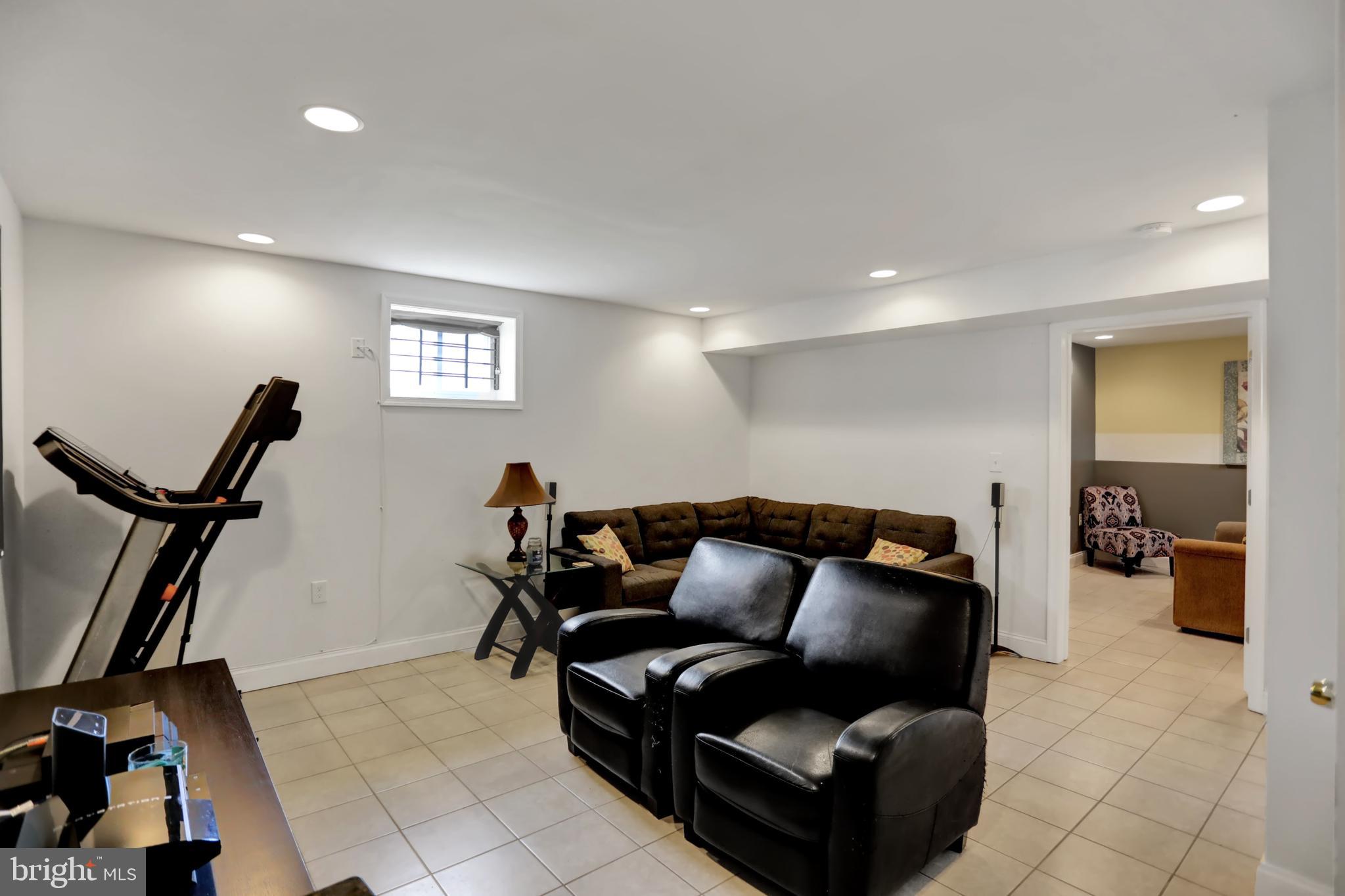 WEST ARLINGTON - Residential