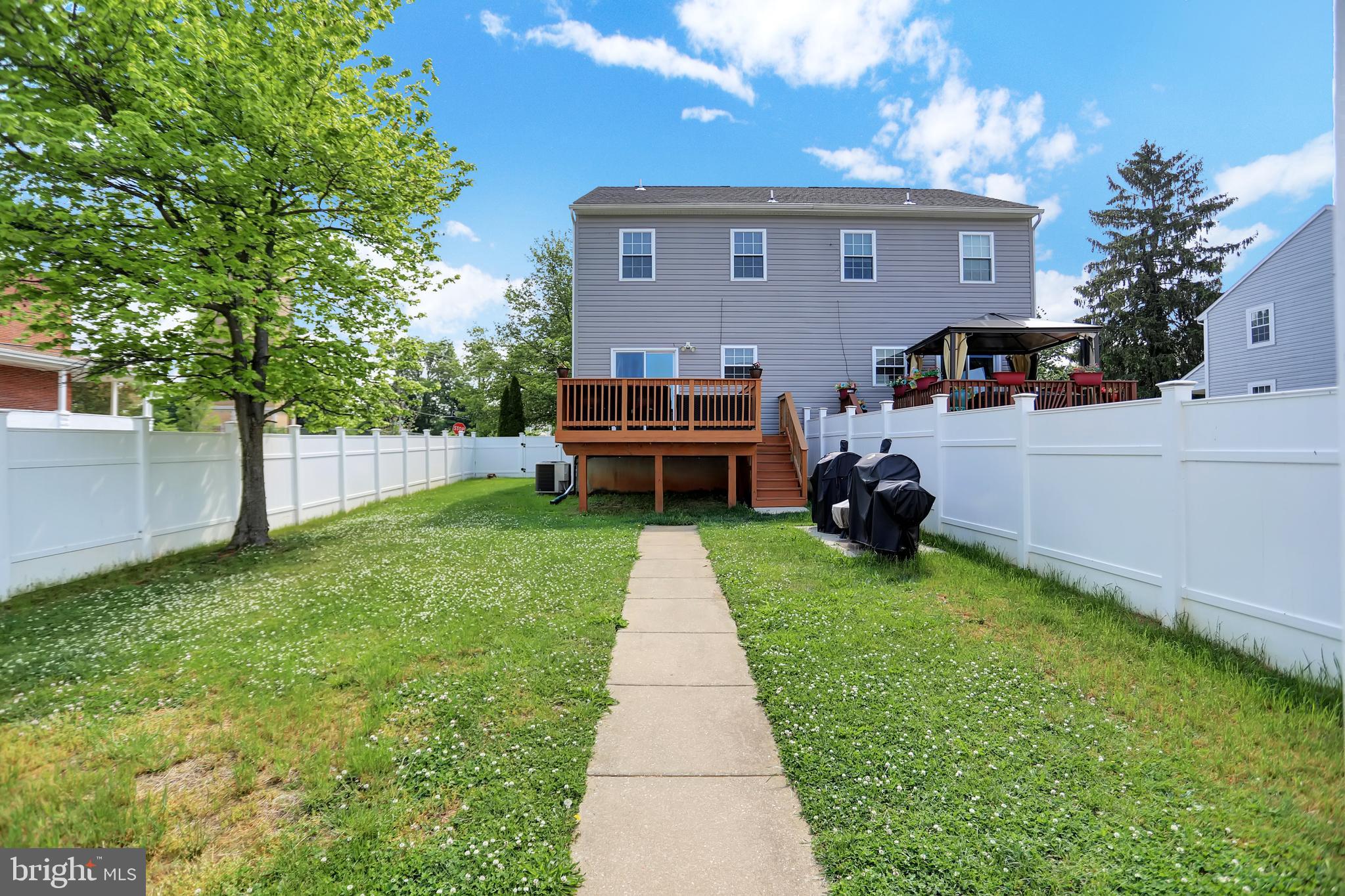 WEST ARLINGTON - Residential