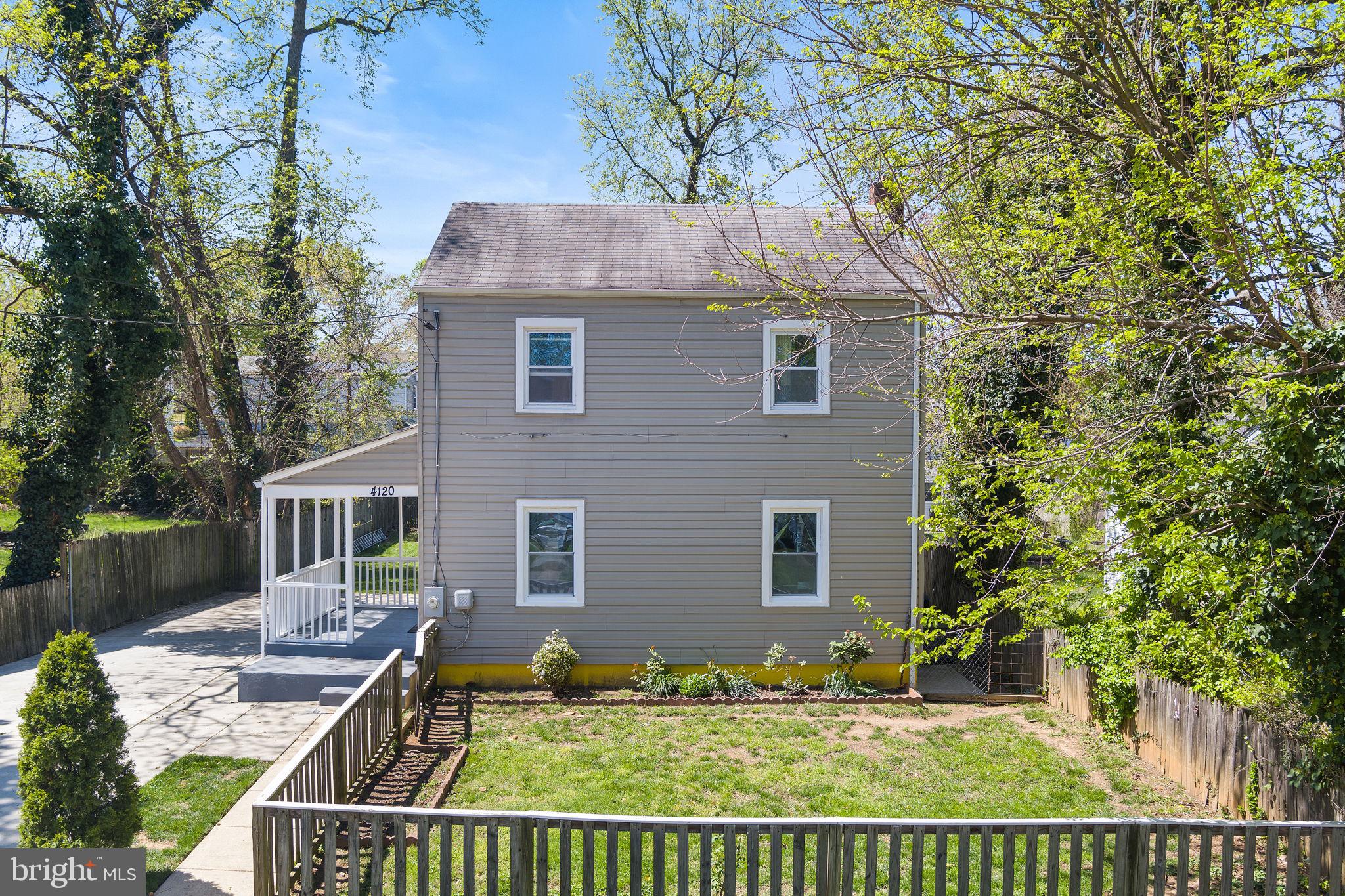 LANDOVER HILLS - Residential