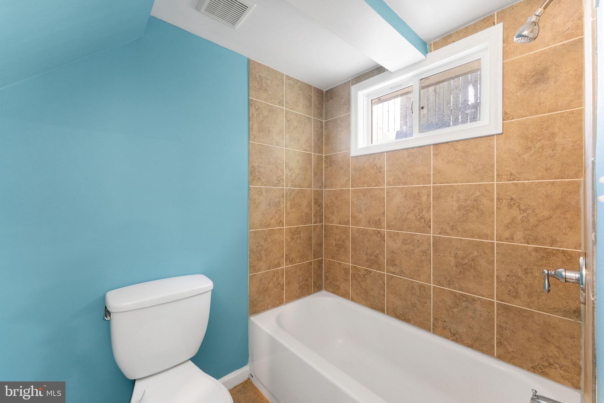 LANDOVER HILLS - Residential