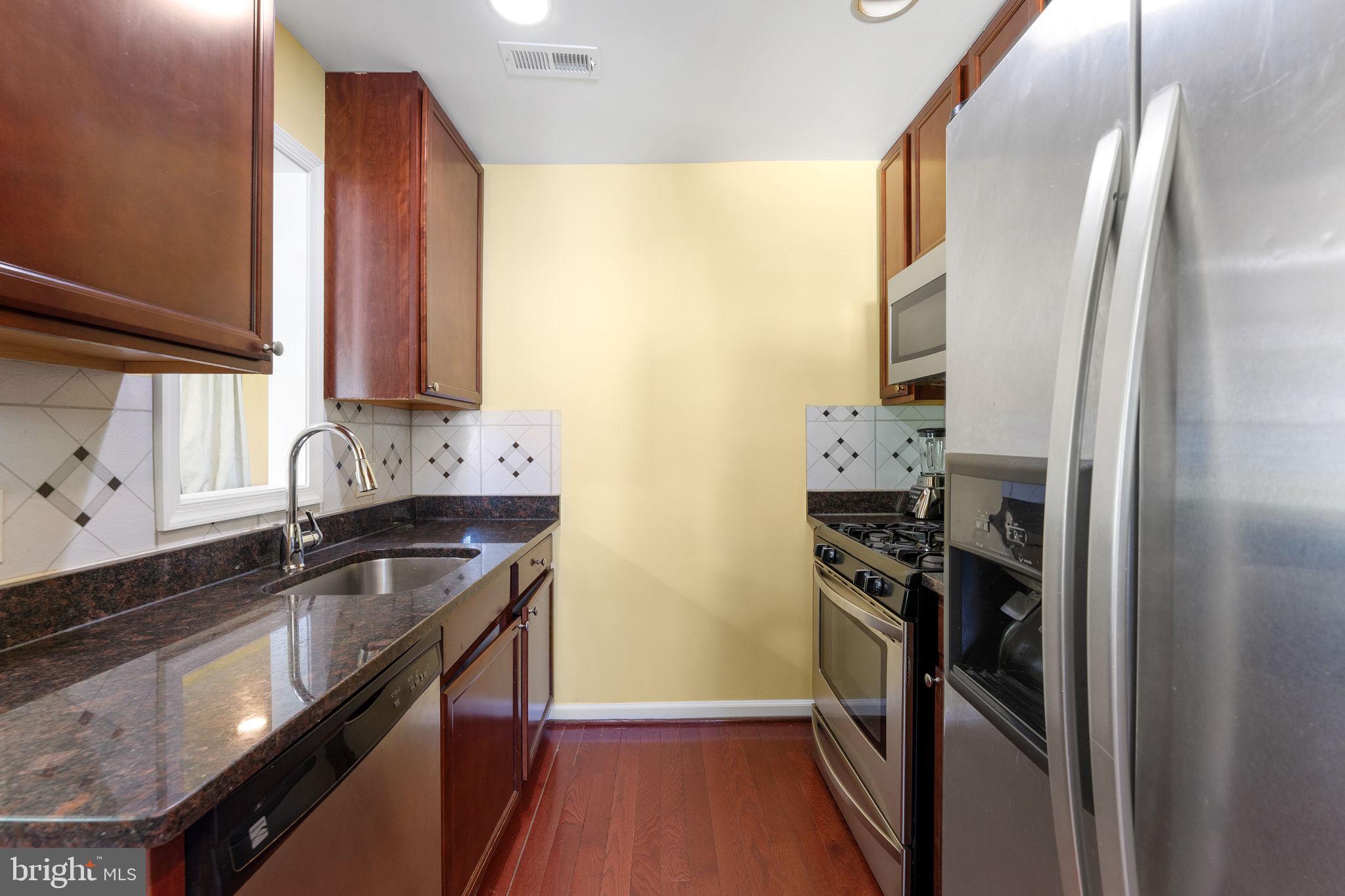 LANDOVER HILLS - Residential