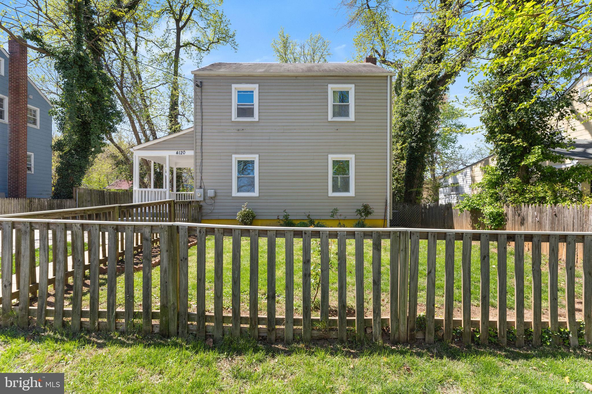 LANDOVER HILLS - Residential