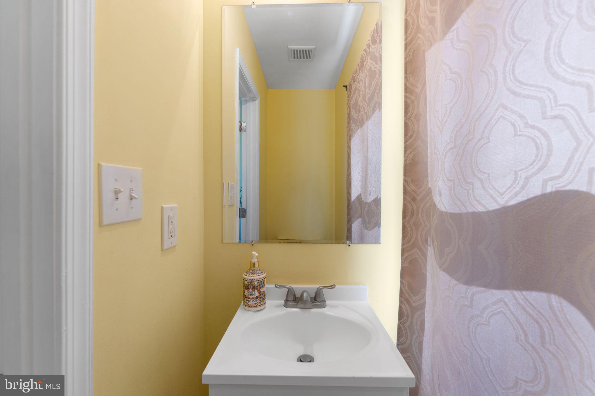 LANDOVER HILLS - Residential