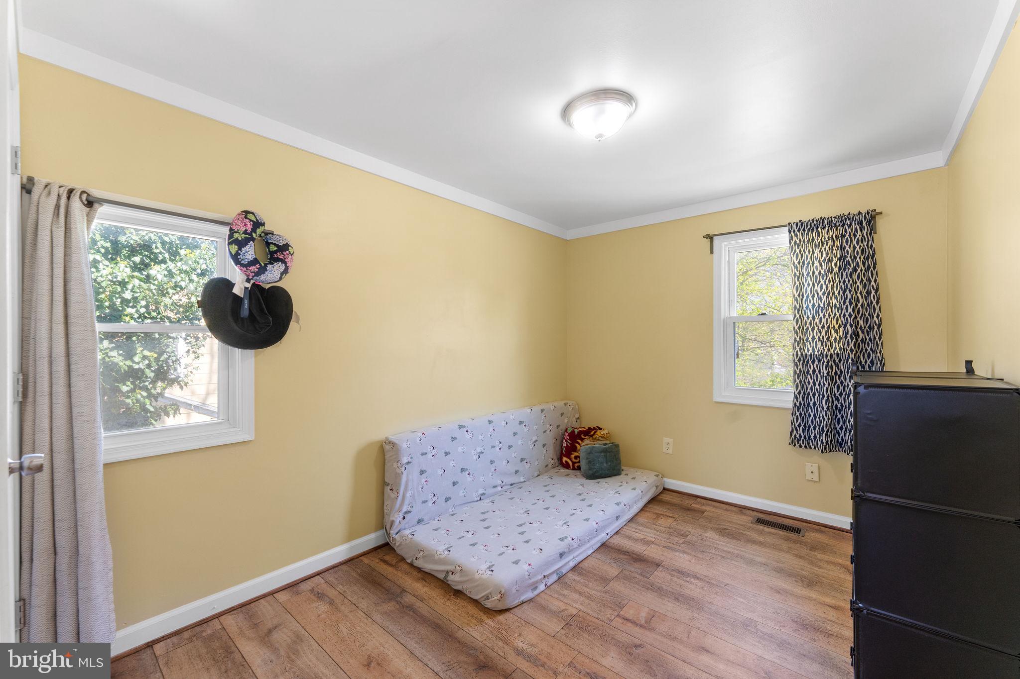 LANDOVER HILLS - Residential