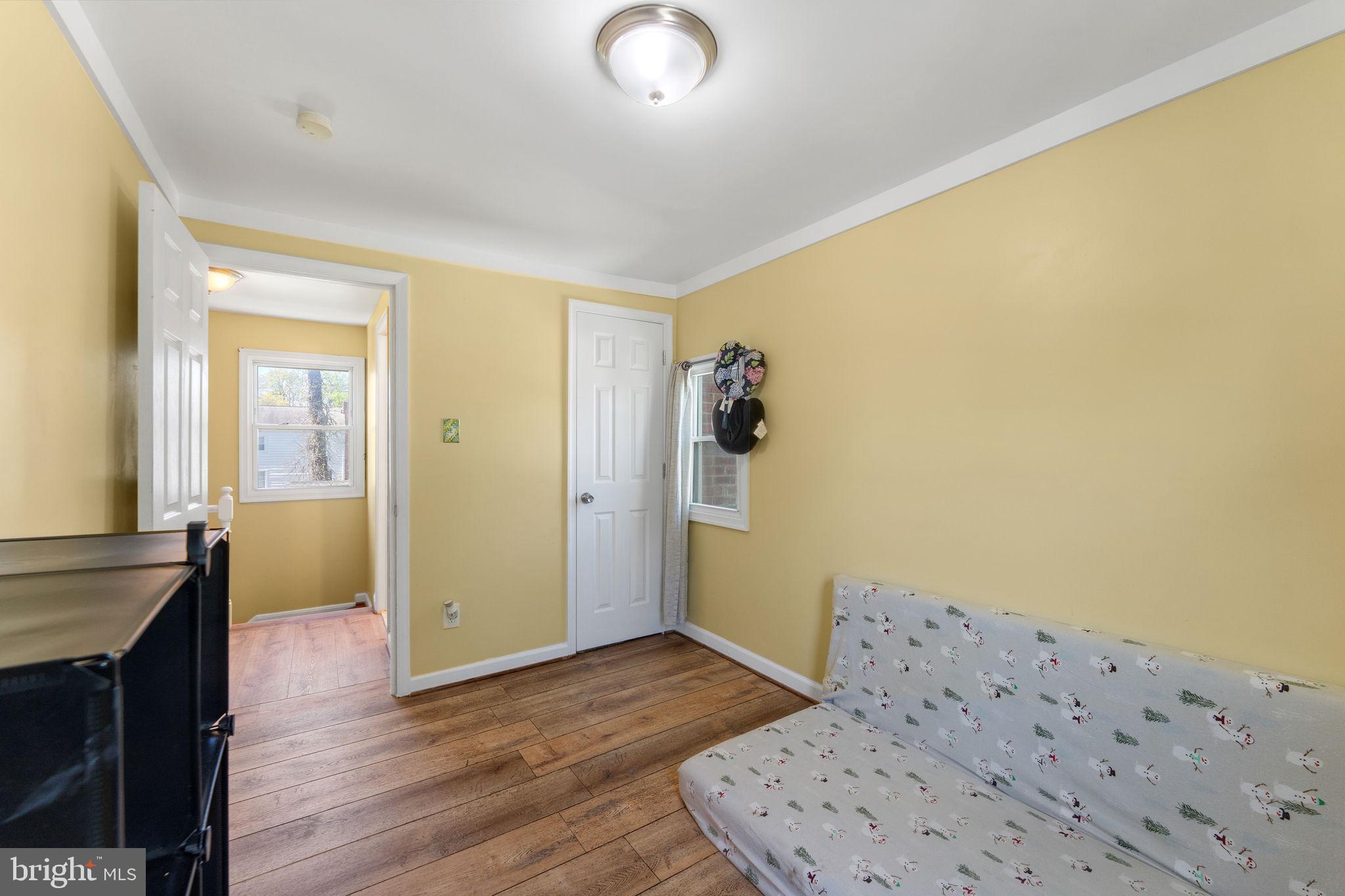 LANDOVER HILLS - Residential