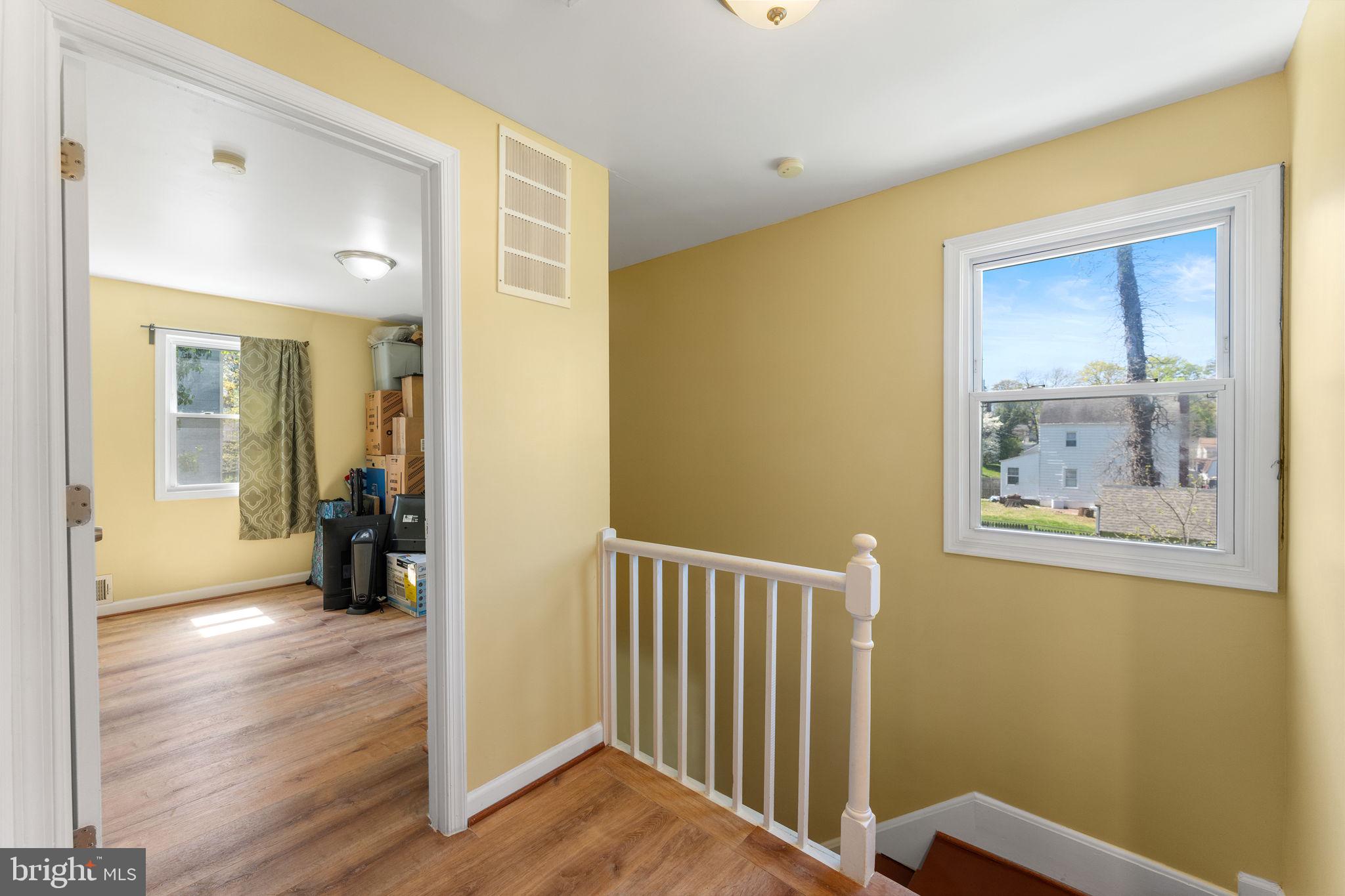 LANDOVER HILLS - Residential