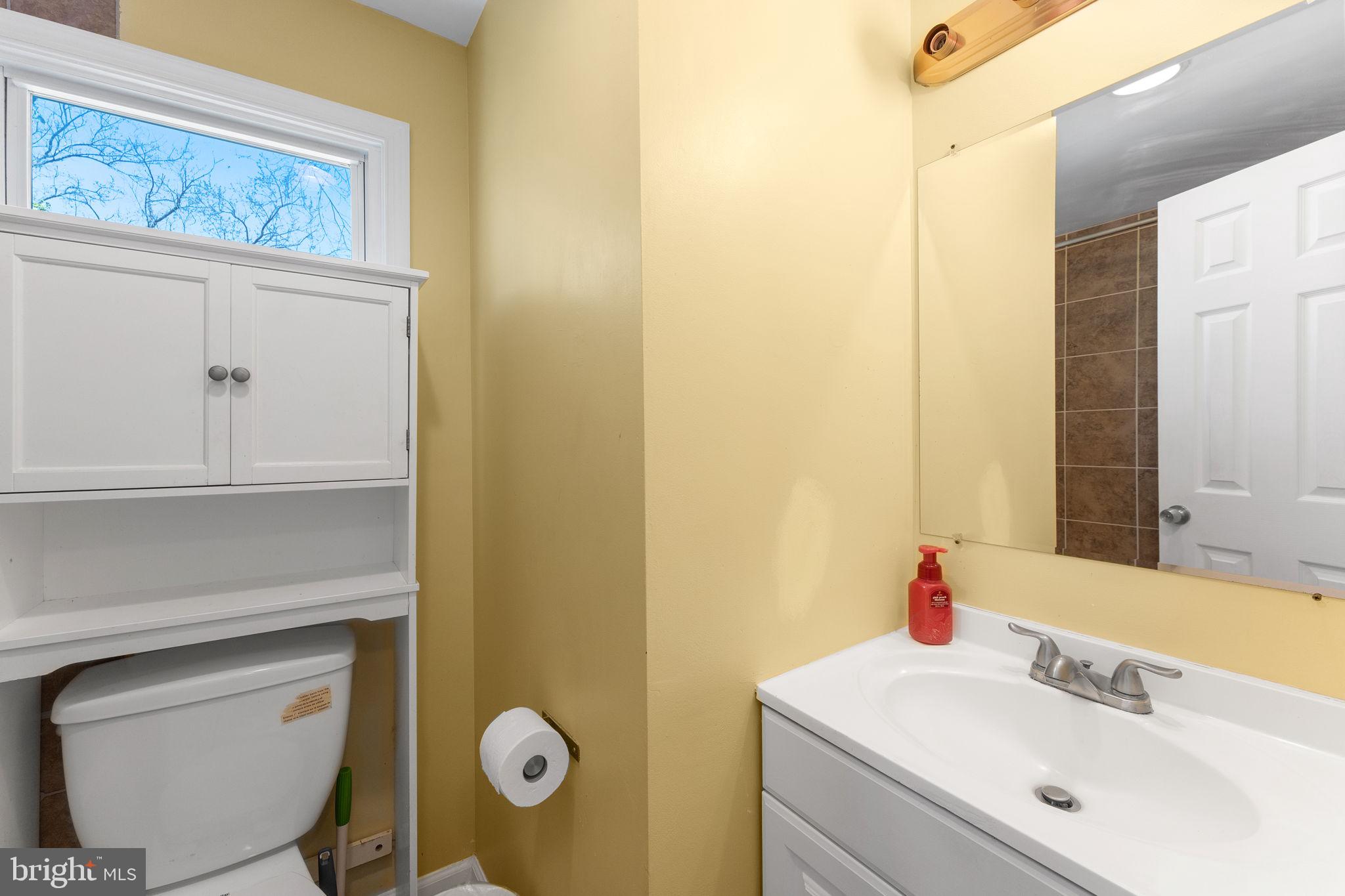 LANDOVER HILLS - Residential