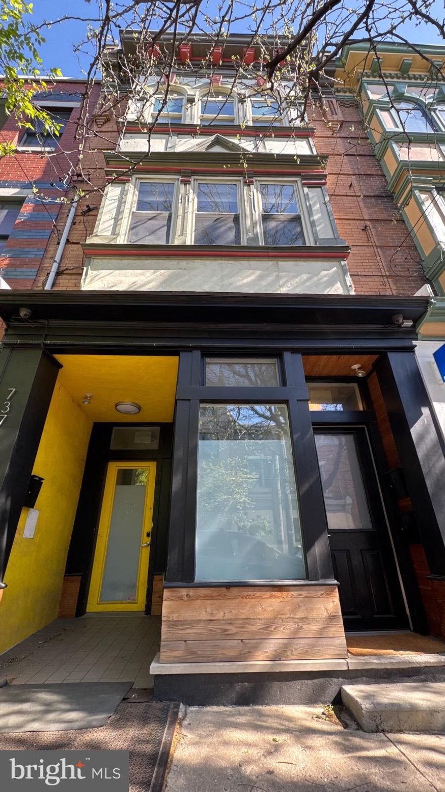 Fantastic investment opportunity in Bella Vista! This RM1-zoned triplex offers two fully leased 1-bedroom, 1-bath units, each currently renting for $2,000/month. The ground-floor unit is vacant and offers potential for residential conversion (check with city zoning) or use as office/commercial space. Total estimated income: $4,000/month with potential to increase.

Property features over 2,500 sq ft of living space with updated interiors and separate utilities. Prime location just steps to Whole Foods, South Street, and the Italian Market. Easy access to public transit and walkable to Center City.

Seller is offering substantial assistance toward down payment and/or closing costs with an acceptable offer. Great opportunity for investors or owner-occupants seeking cash flow with upside potential.