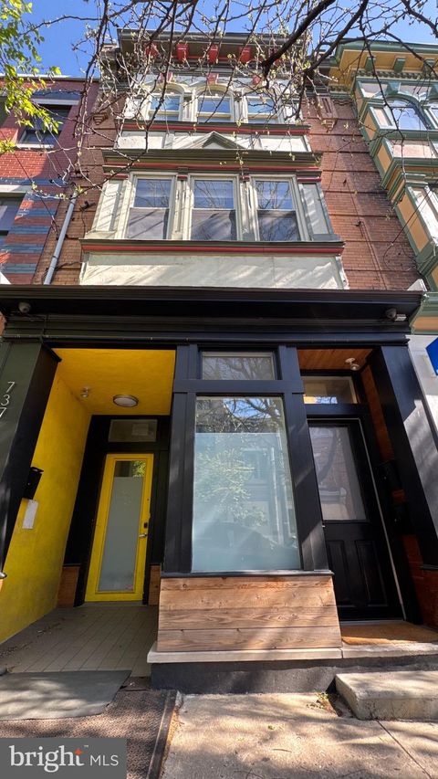 Photo of 737 Bainbridge Street, PHILADELPHIA, PA 19147 (MLS # PAPH2471962)