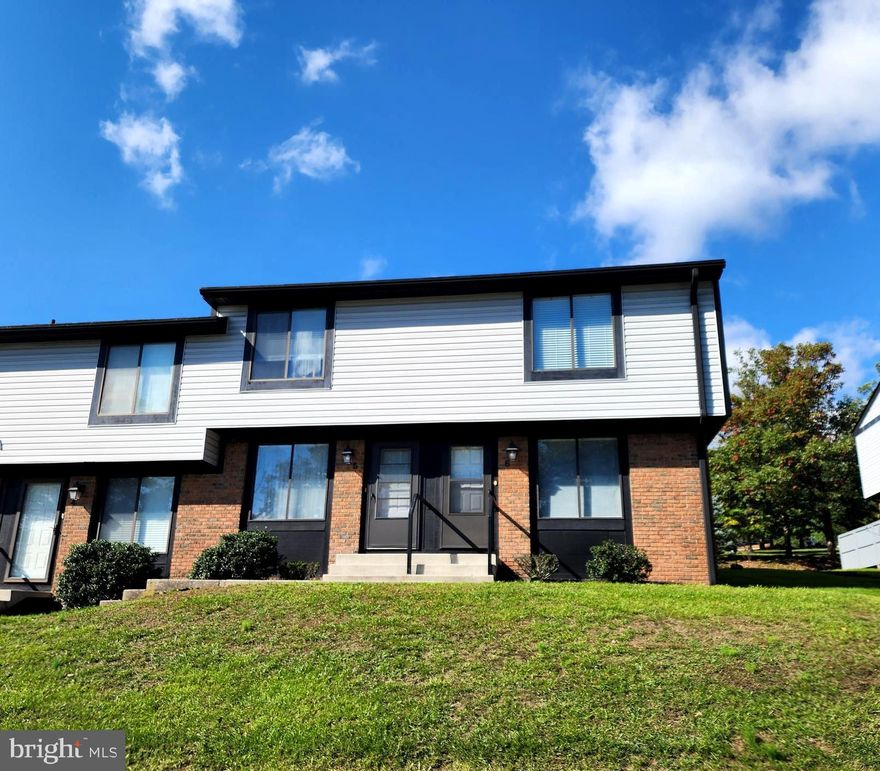 This inviting end-unit townhouse offers three generously sized bedrooms, each with plenty of closet space, perfect for all your storage needs. Enjoy the convenience of 1 and 1/2 bathrooms, with the option to expand in the future. The basement presents an opportunity for additional living space, whether you want a home office, entertainment area, or extra storage.  The well-designed dining room, located just off the kitchen, leads to a private patio—ideal for outdoor relaxation or entertaining guests. Plus, the HOA takes care of the exterior maintenance, lawn care, snow removal, and more, making it a low-maintenance option for easy living.