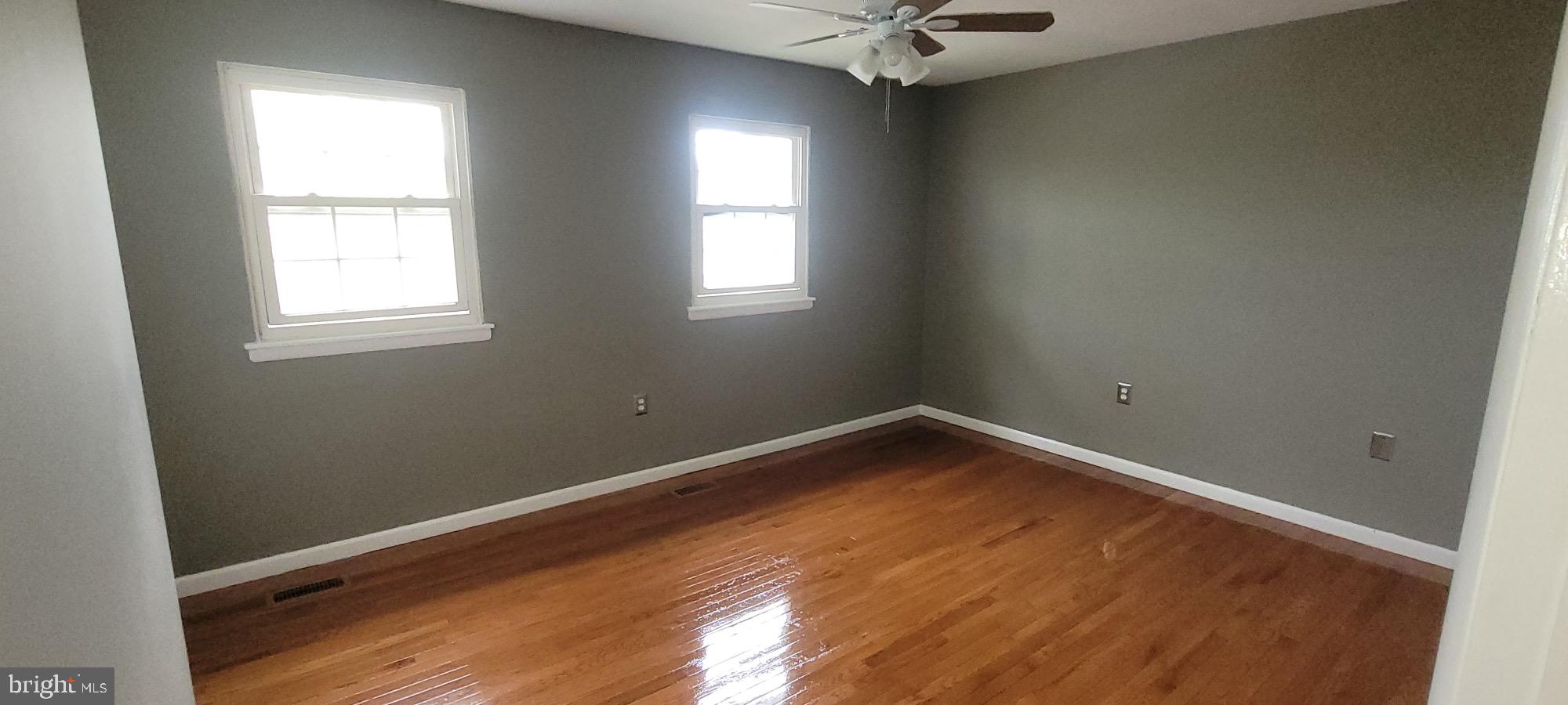 KINGS COURT - Residential Lease