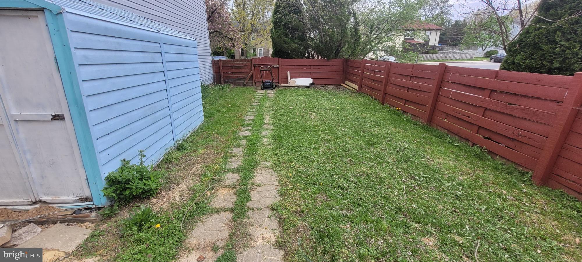 KINGS COURT - Residential Lease