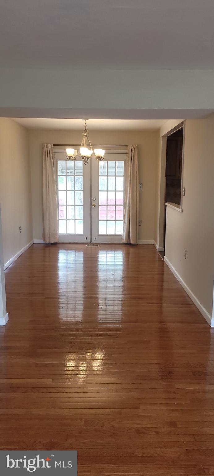 KINGS COURT - Residential Lease