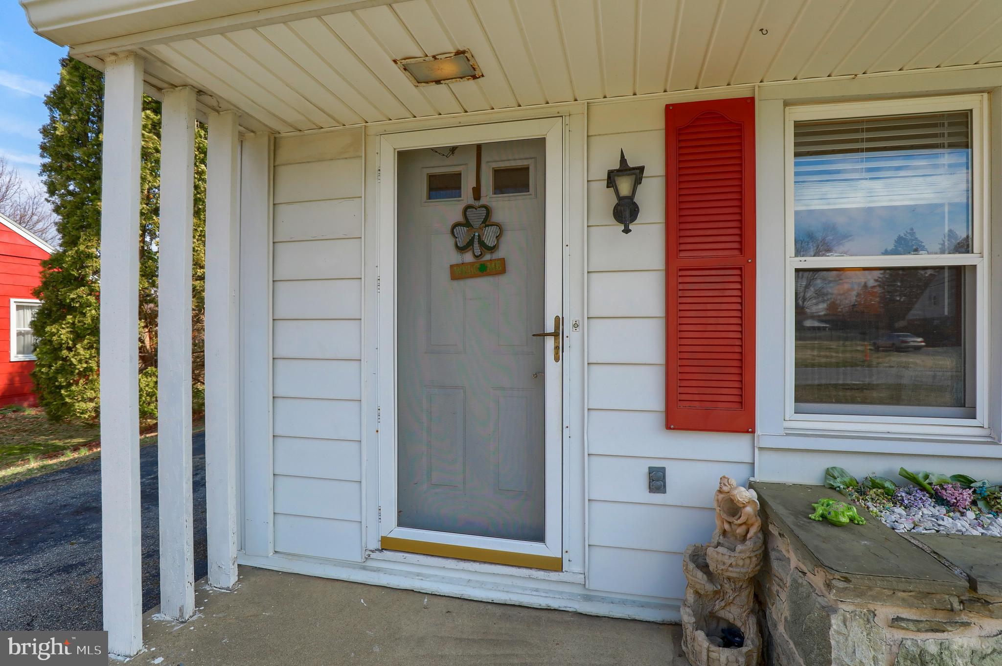 BEVERLY ESTATES - Residential