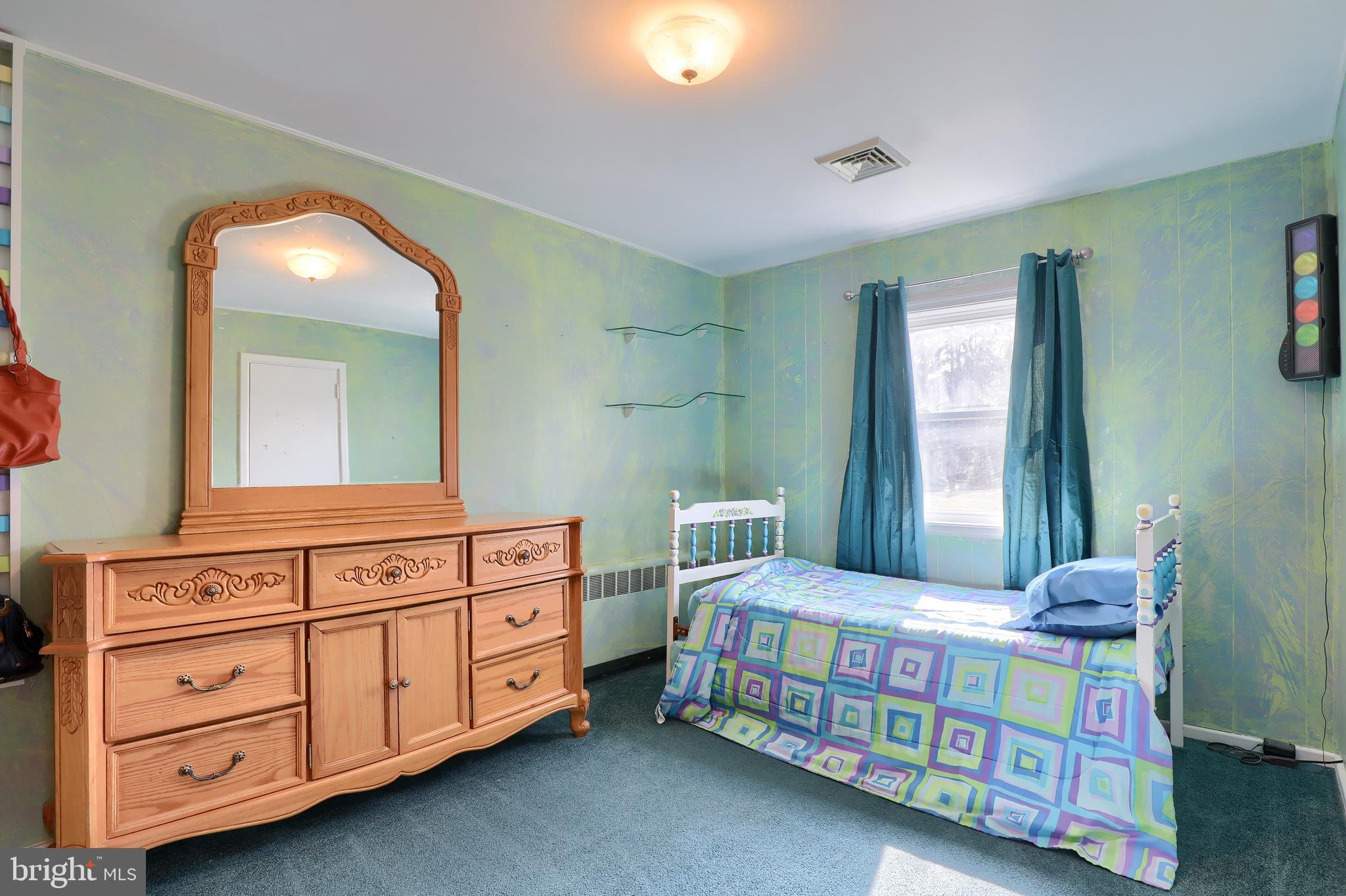 BEVERLY ESTATES - Residential