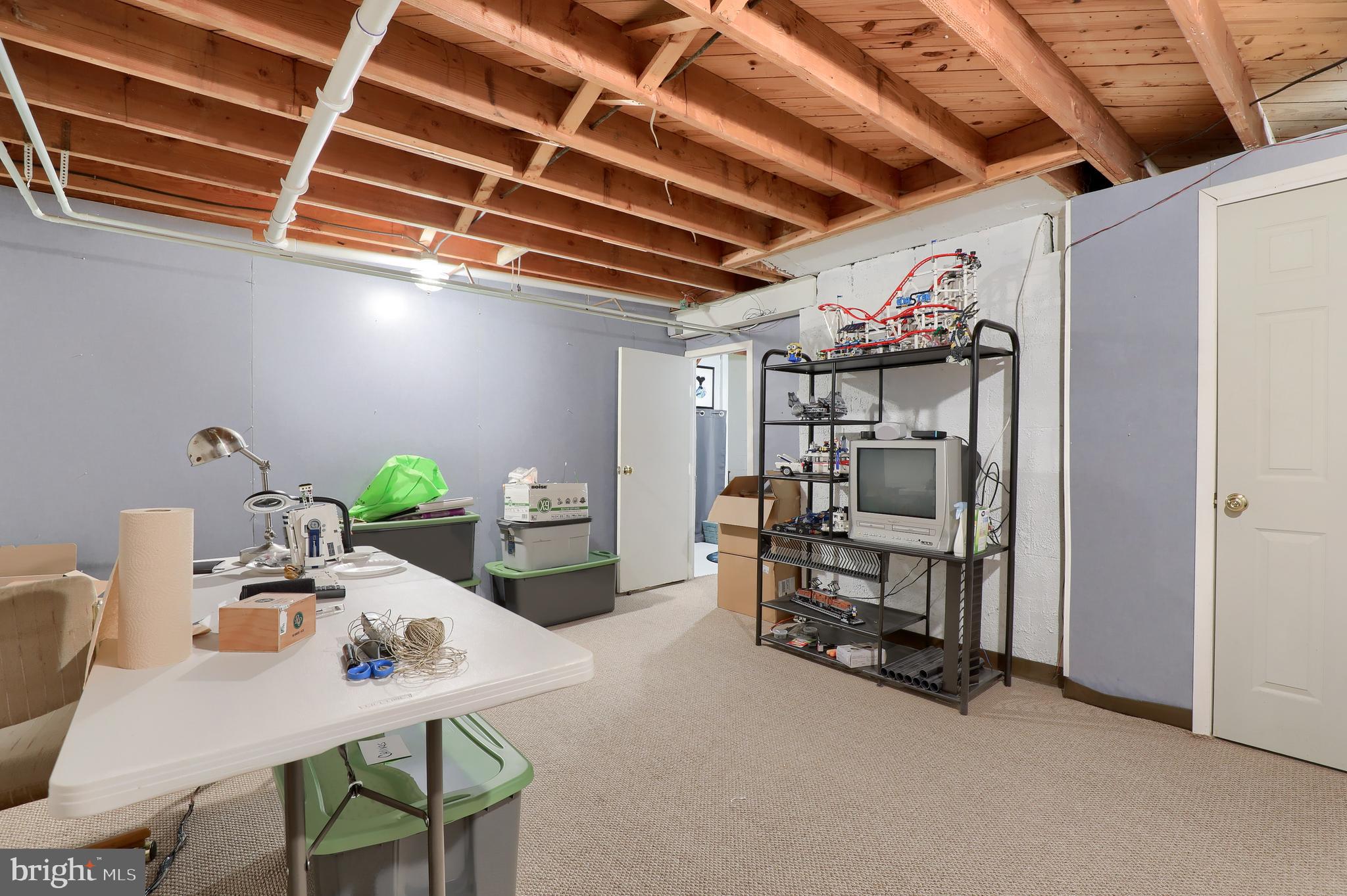 BEVERLY ESTATES - Residential