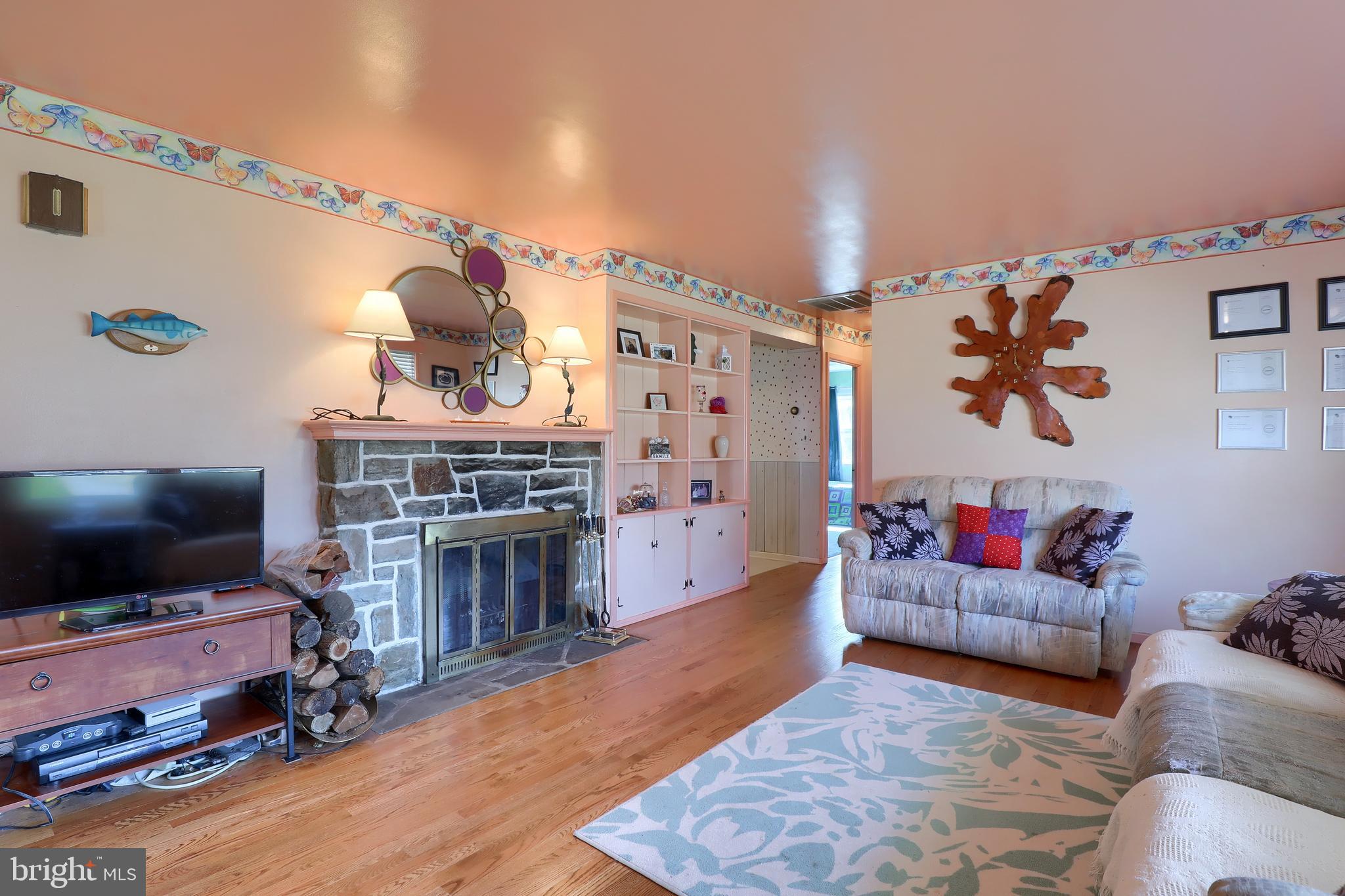 BEVERLY ESTATES - Residential