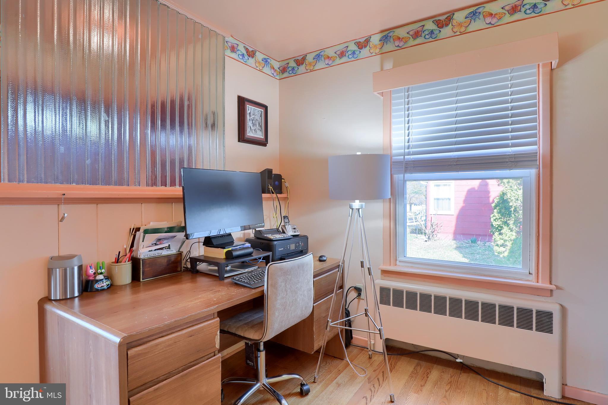 BEVERLY ESTATES - Residential