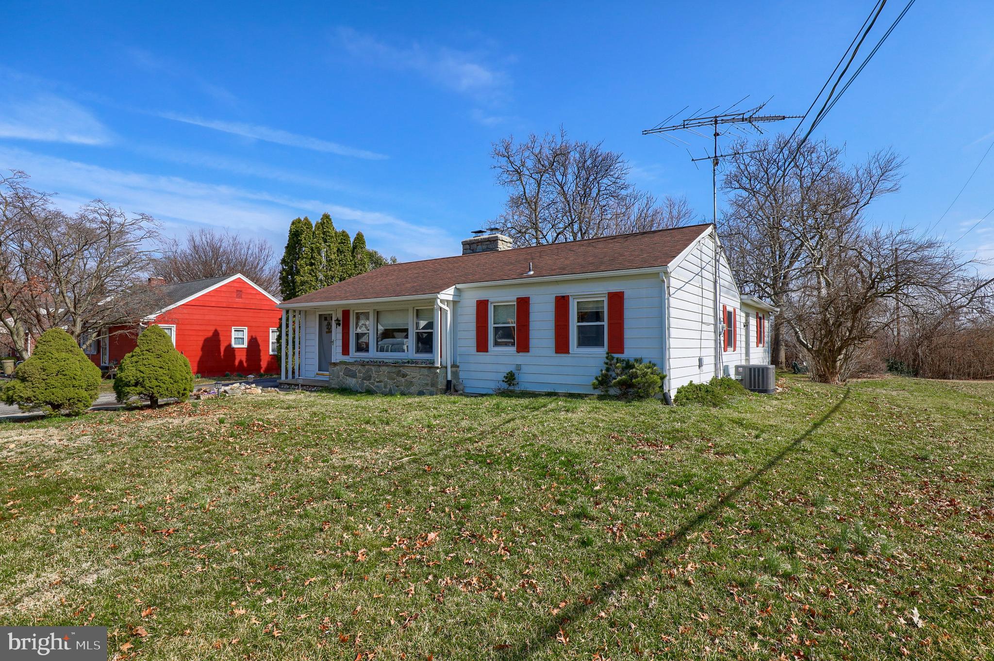 BEVERLY ESTATES - Residential