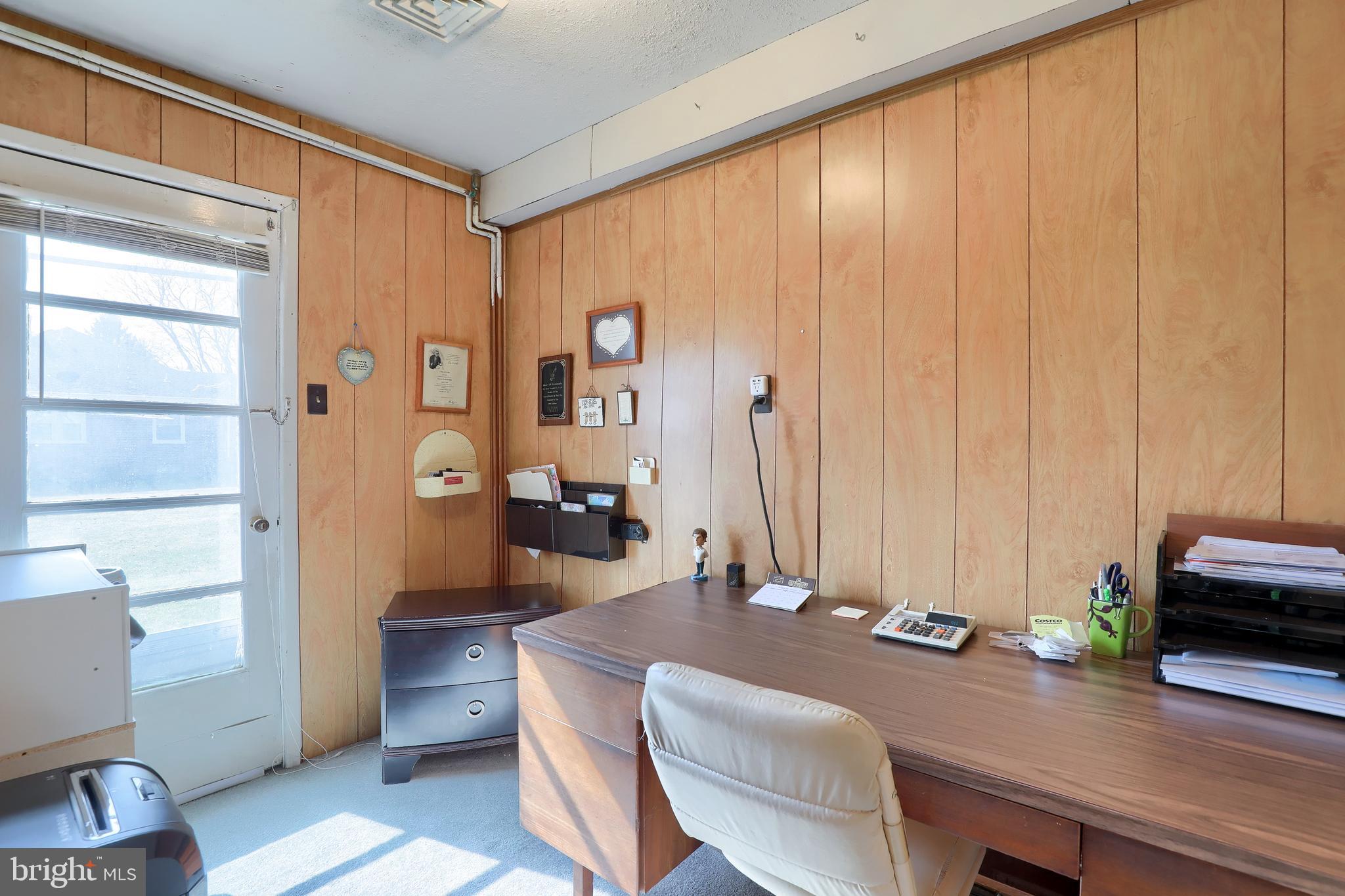 BEVERLY ESTATES - Residential