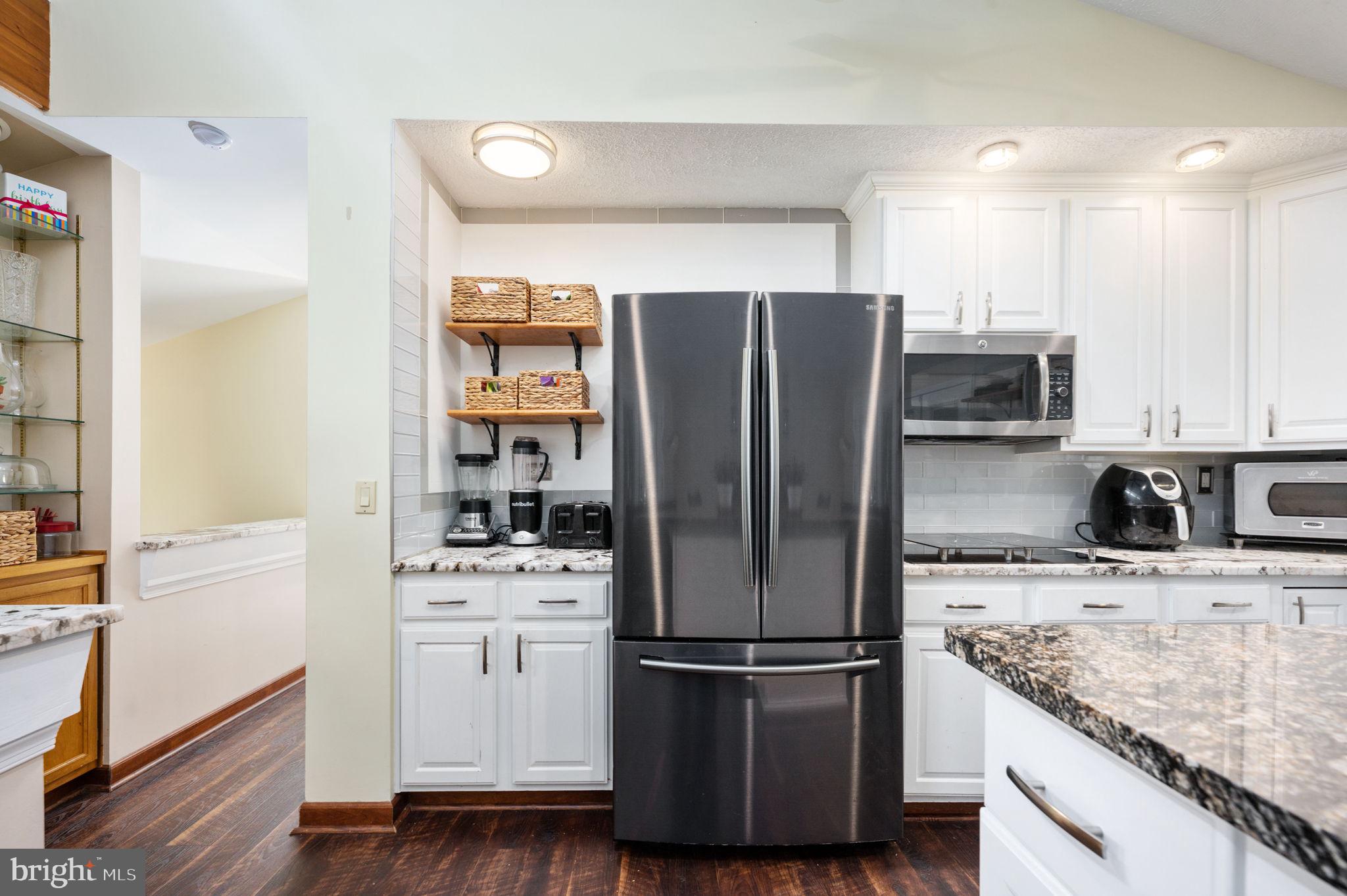 LAKE ACRES - Residential