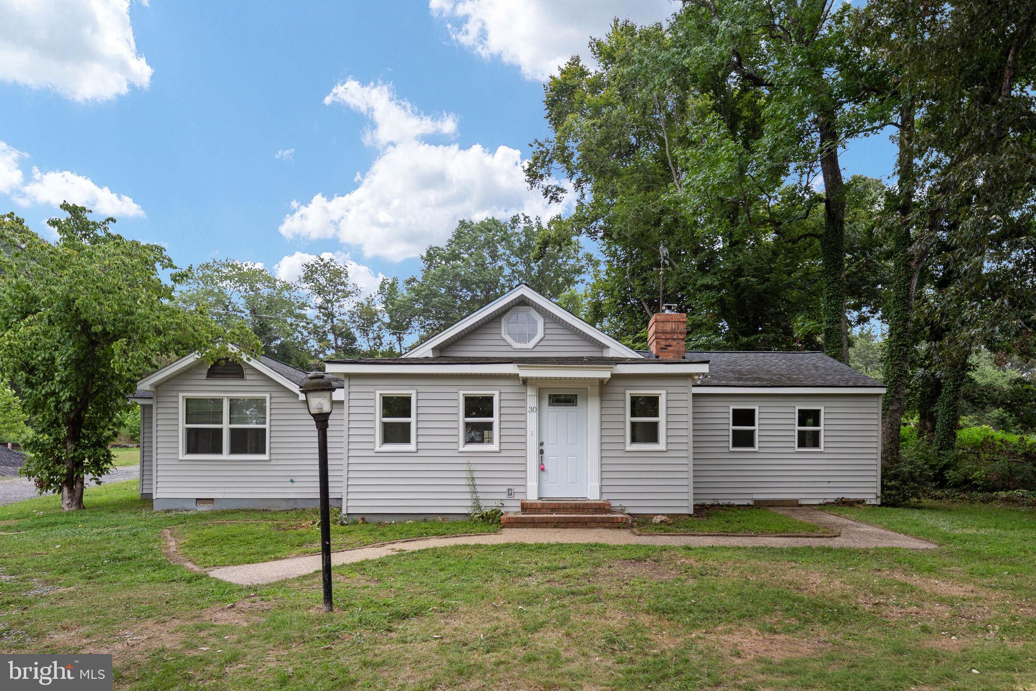 30 VINCENT LANE