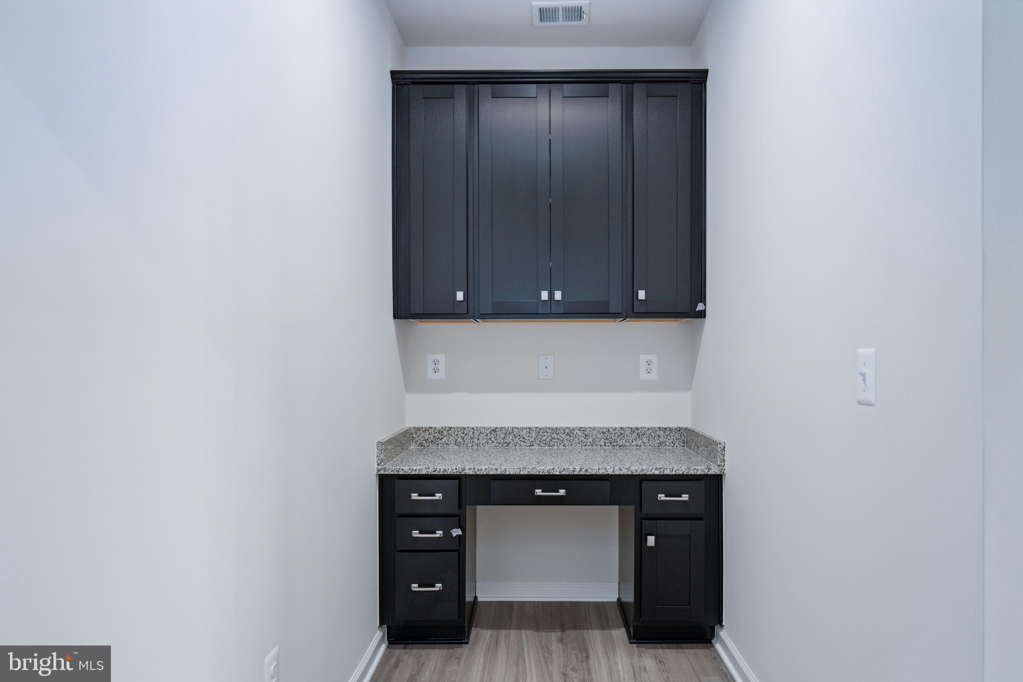 EMBREY MILL - Residential