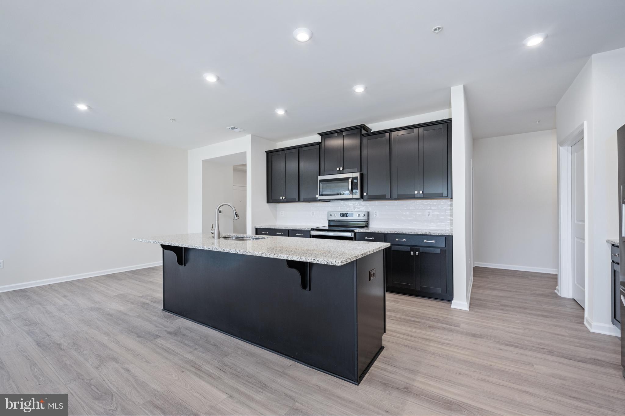 EMBREY MILL - Residential