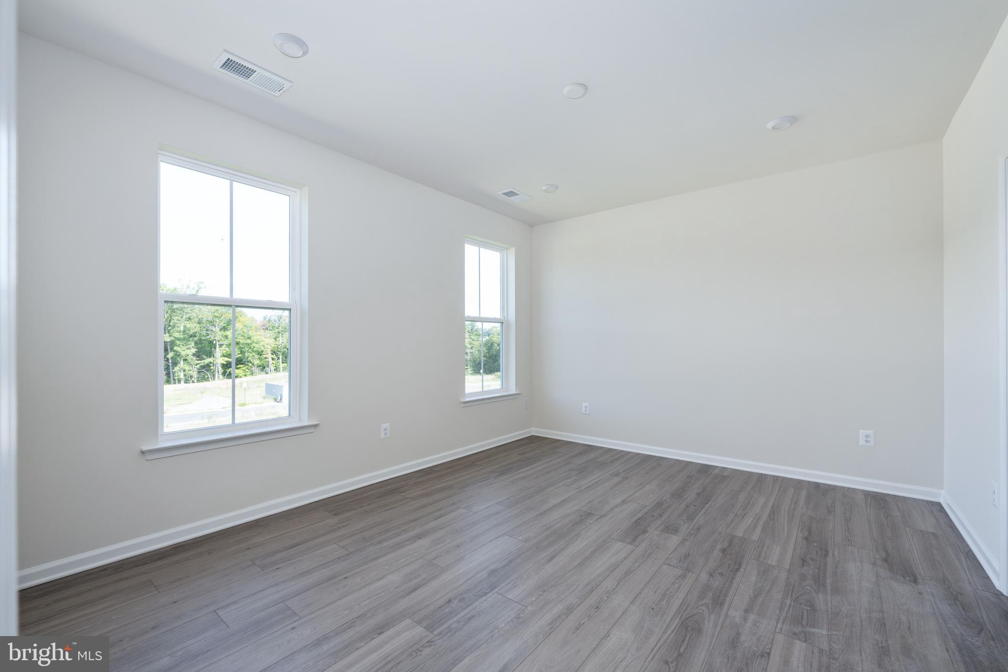 EMBREY MILL - Residential