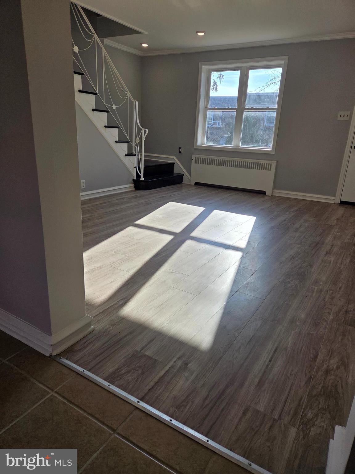 OXFORD CIRCLE - Residential