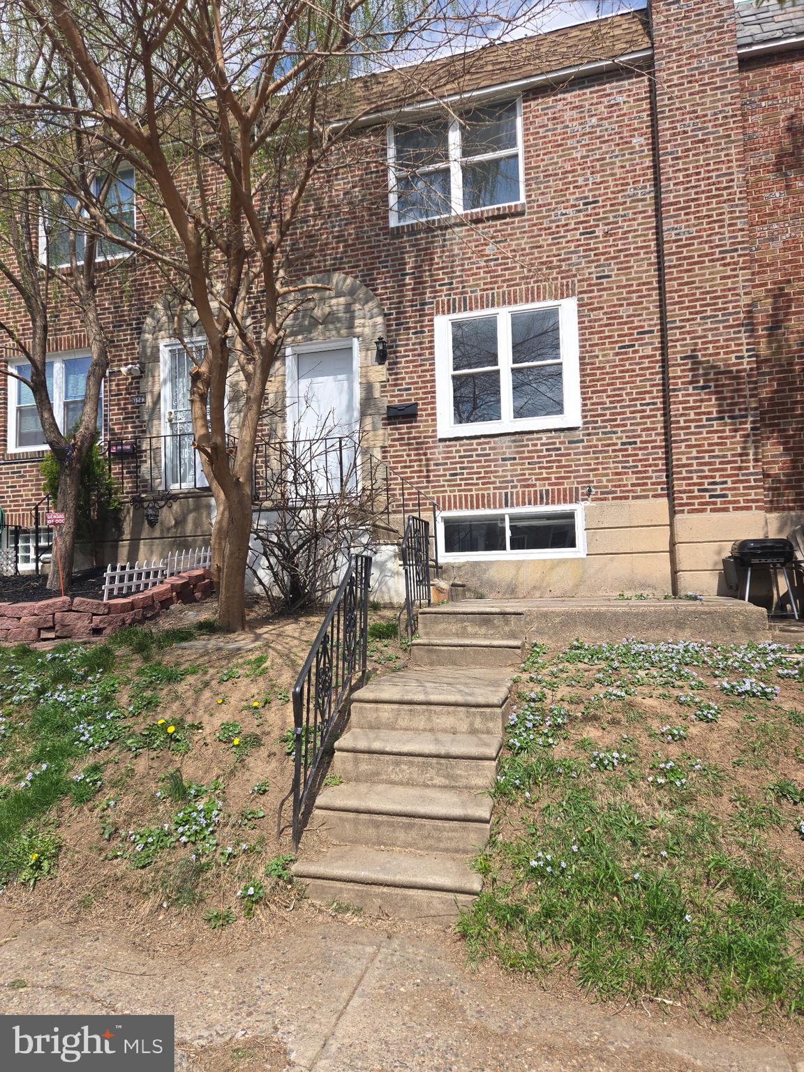 OXFORD CIRCLE - Residential