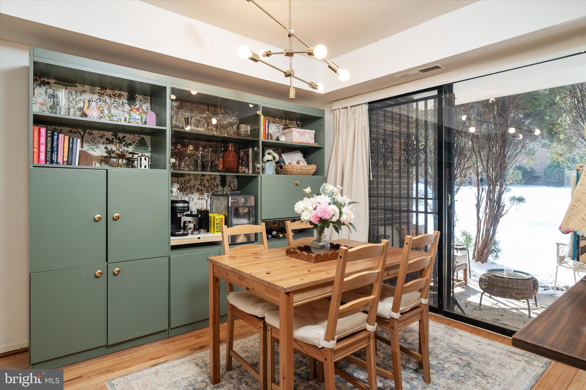 AMERICANA FINMARK - Residential