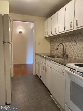 27411 VALLEY RUN DRIVE 411