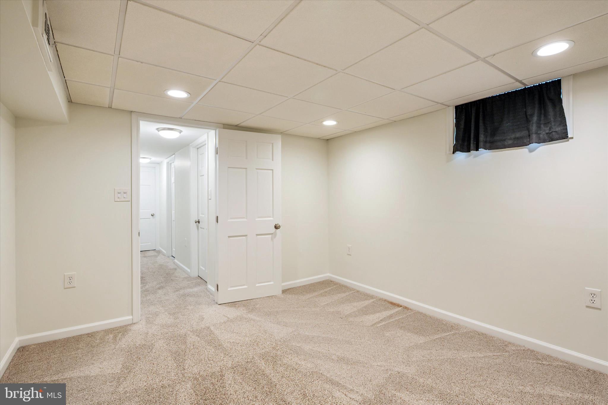 FERNGLEN MANOR - Residential