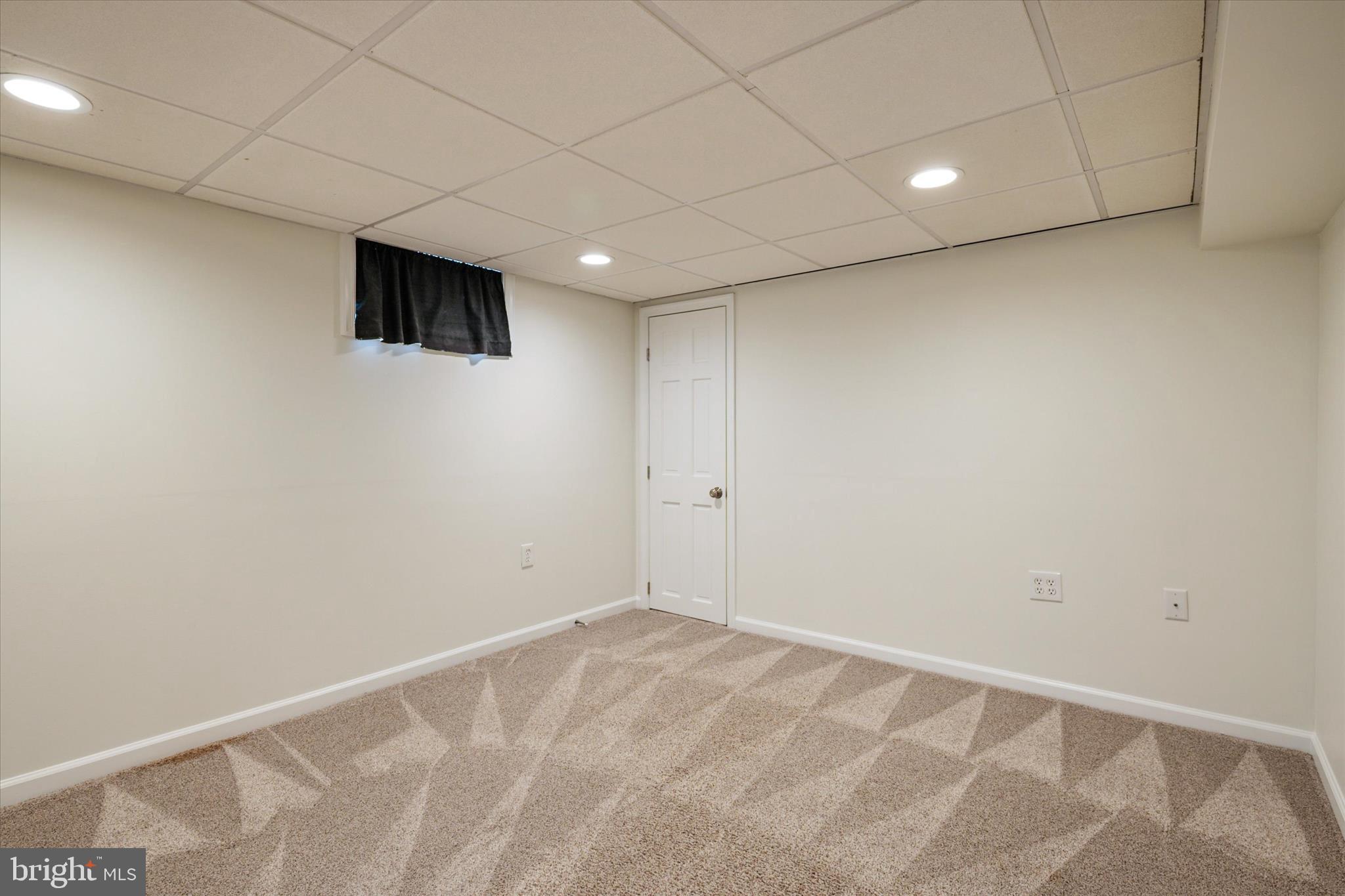 FERNGLEN MANOR - Residential