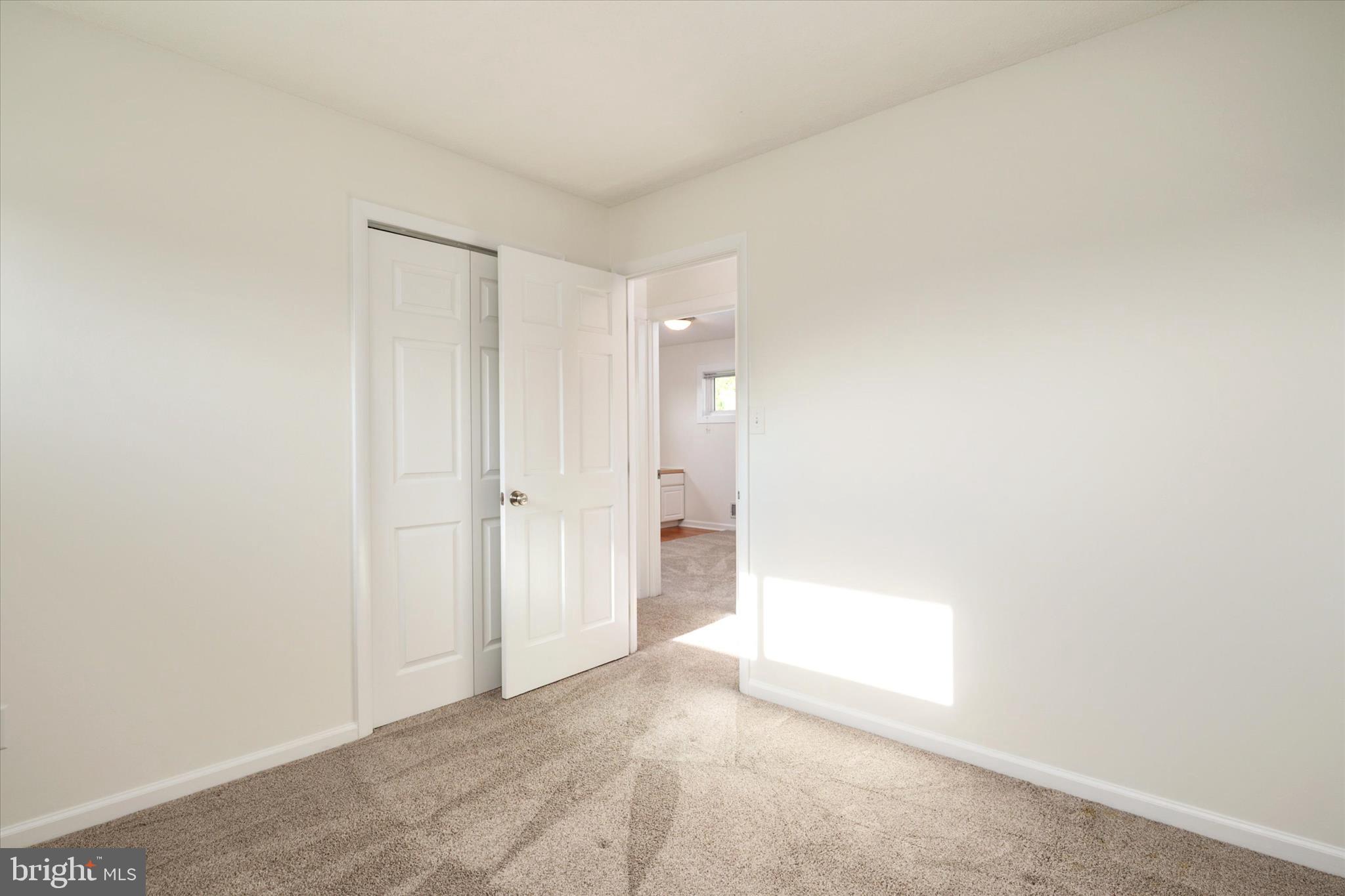 FERNGLEN MANOR - Residential