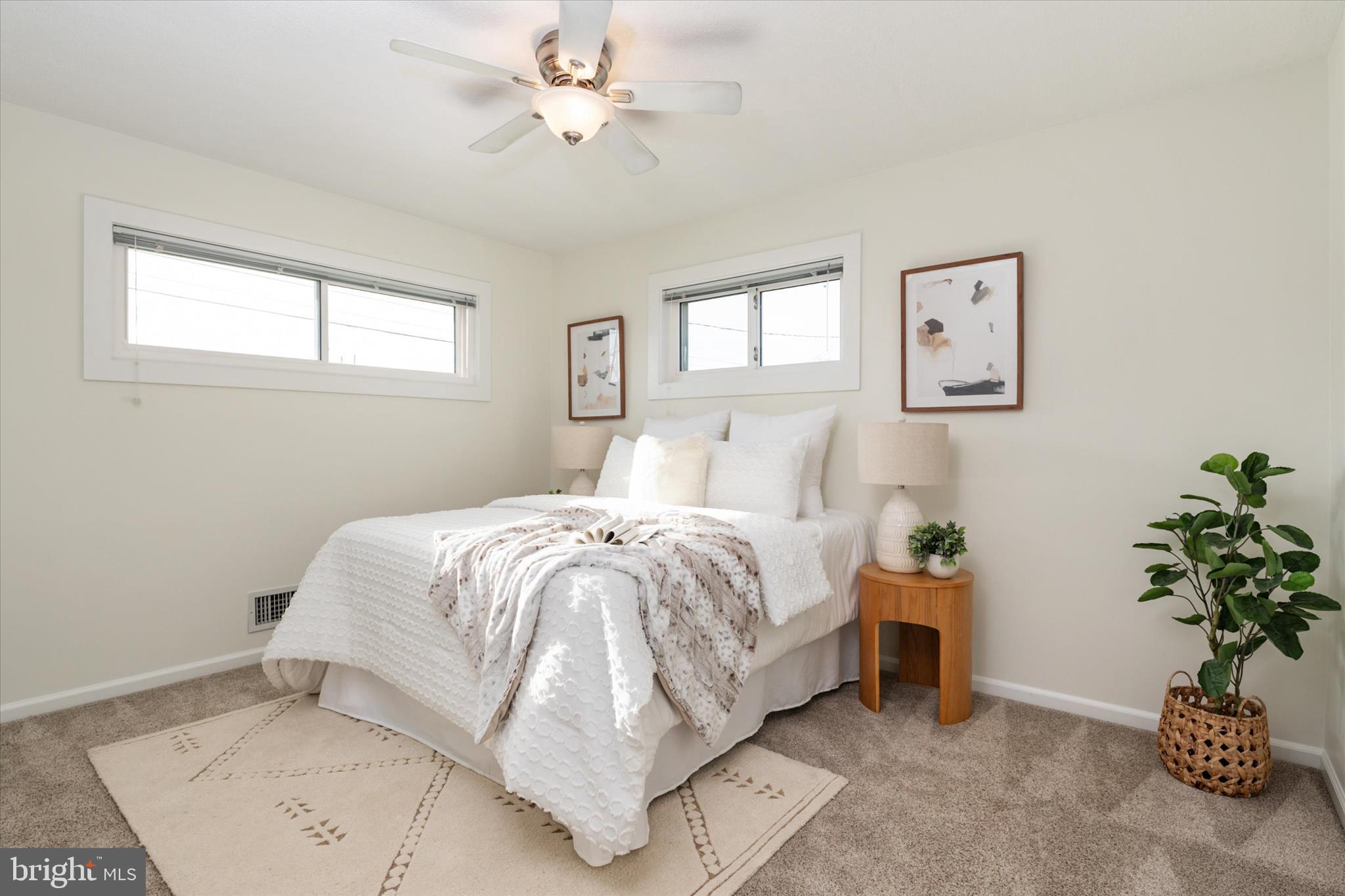 FERNGLEN MANOR - Residential