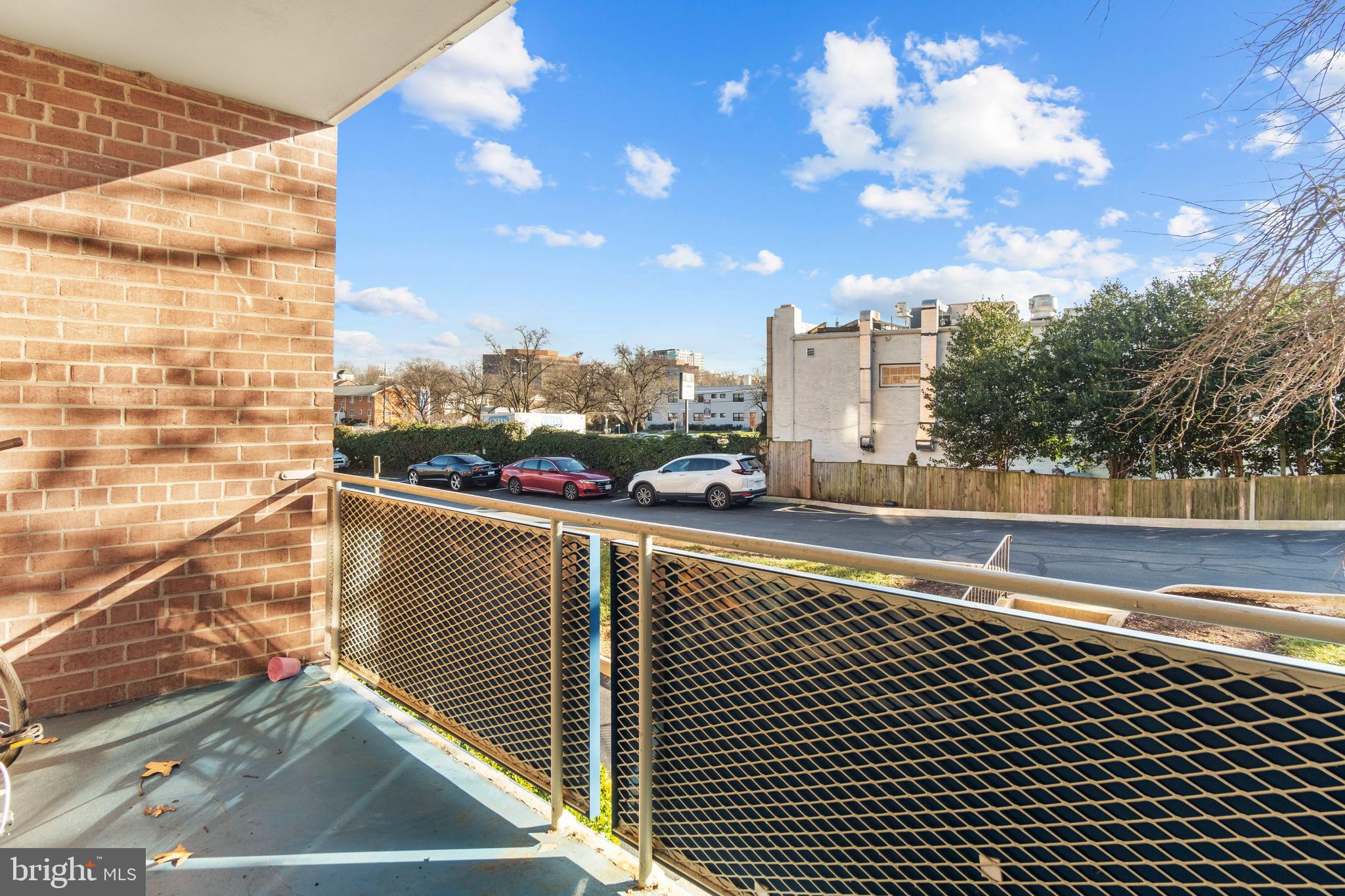 1931 N CLEVELAND STREET 213