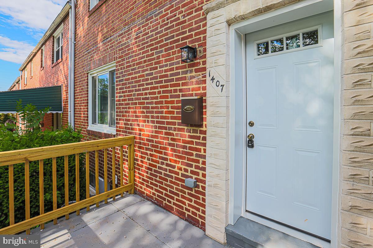 1407 N POTOMAC STREET