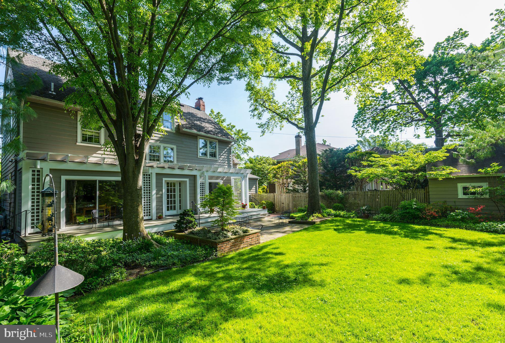 CHEVY CHASE VILLAGE - Residential