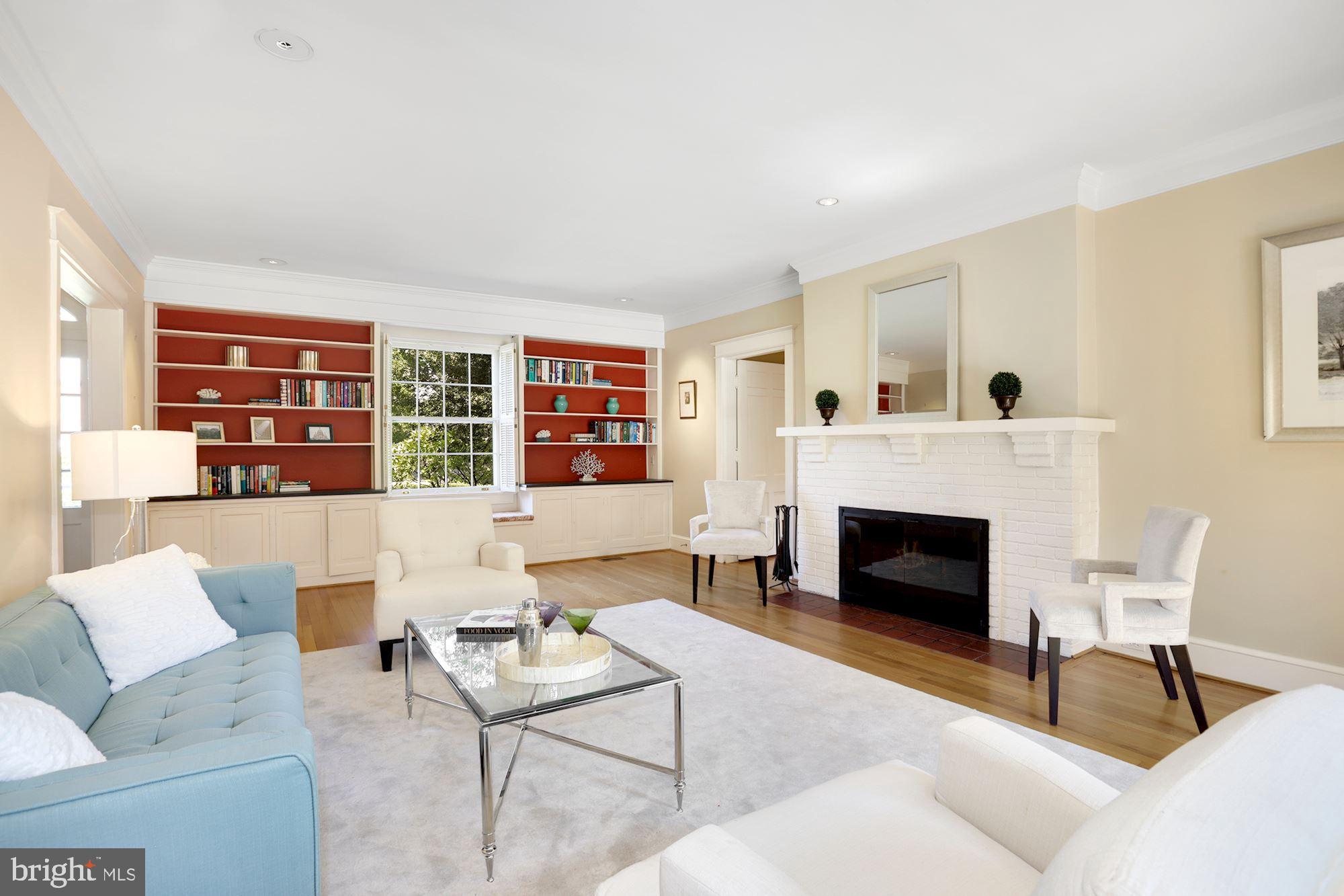 CHEVY CHASE VILLAGE - Residential