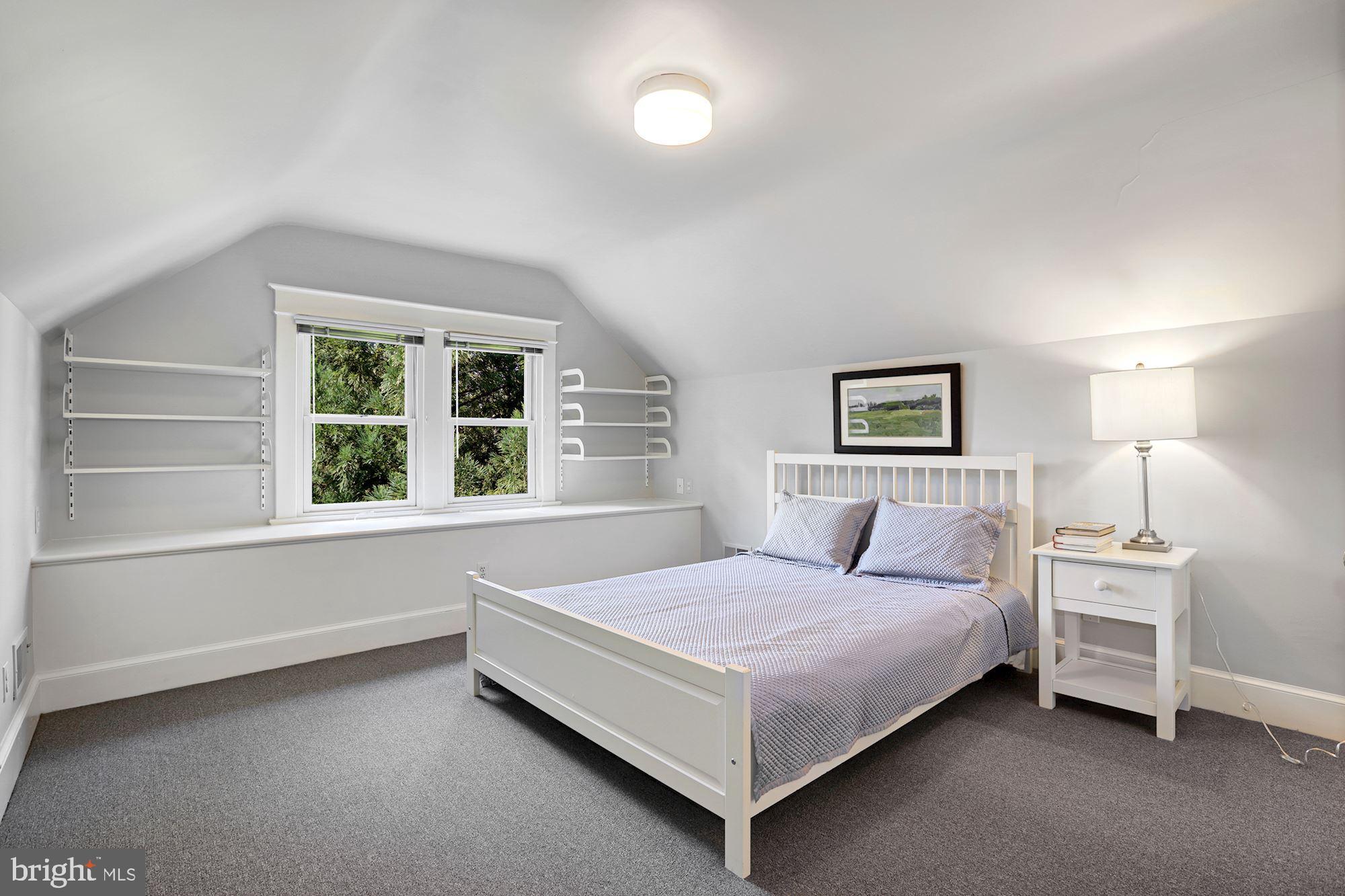 CHEVY CHASE VILLAGE - Residential