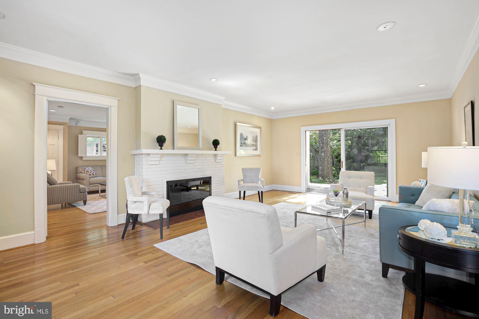 CHEVY CHASE VILLAGE - Residential