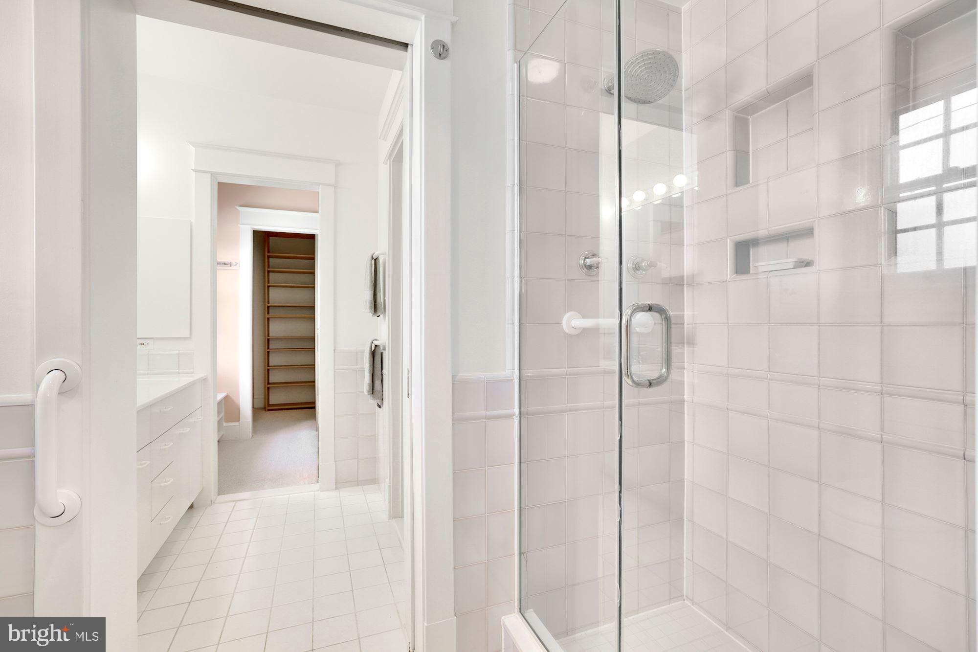 CHEVY CHASE VILLAGE - Residential