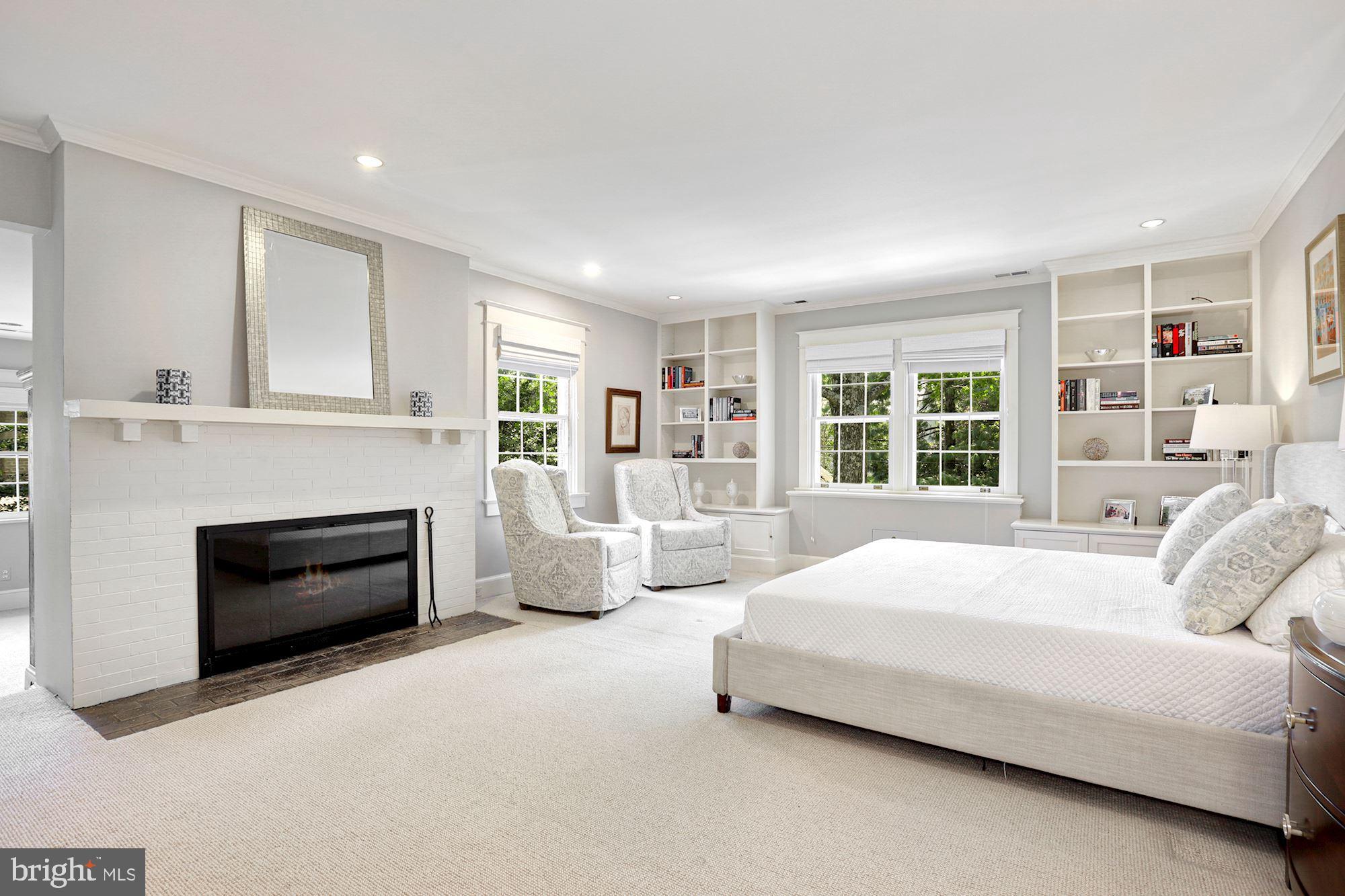 CHEVY CHASE VILLAGE - Residential